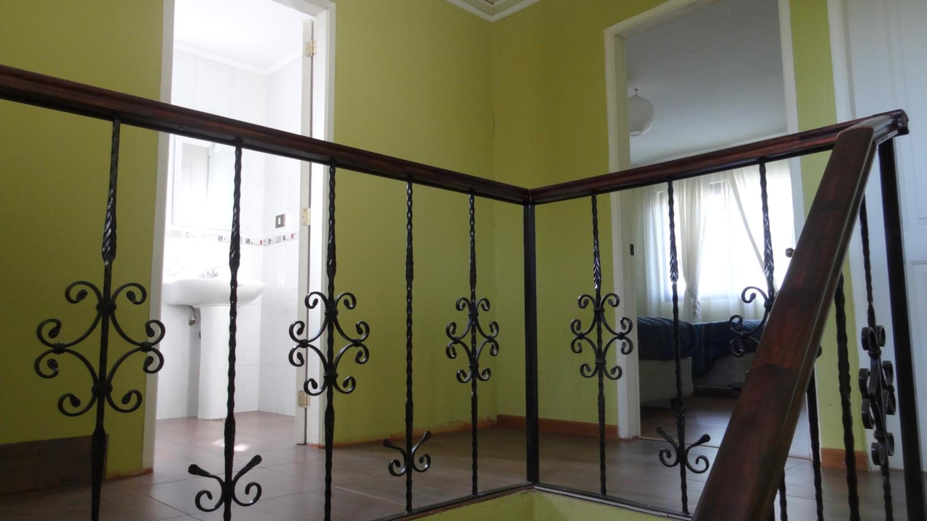 Twin Room with Private External Bathroom photo 3