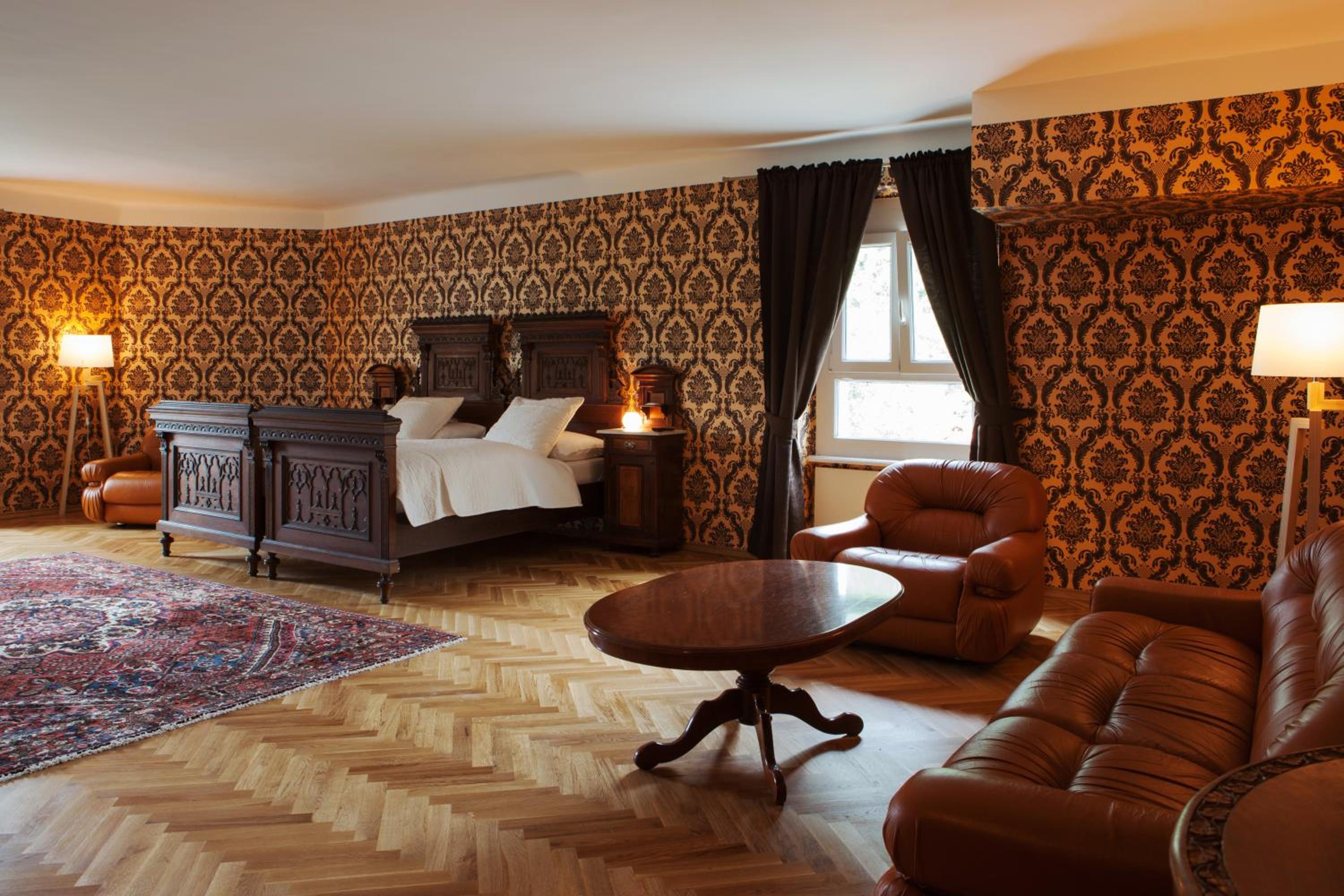 Suite - Photo 4