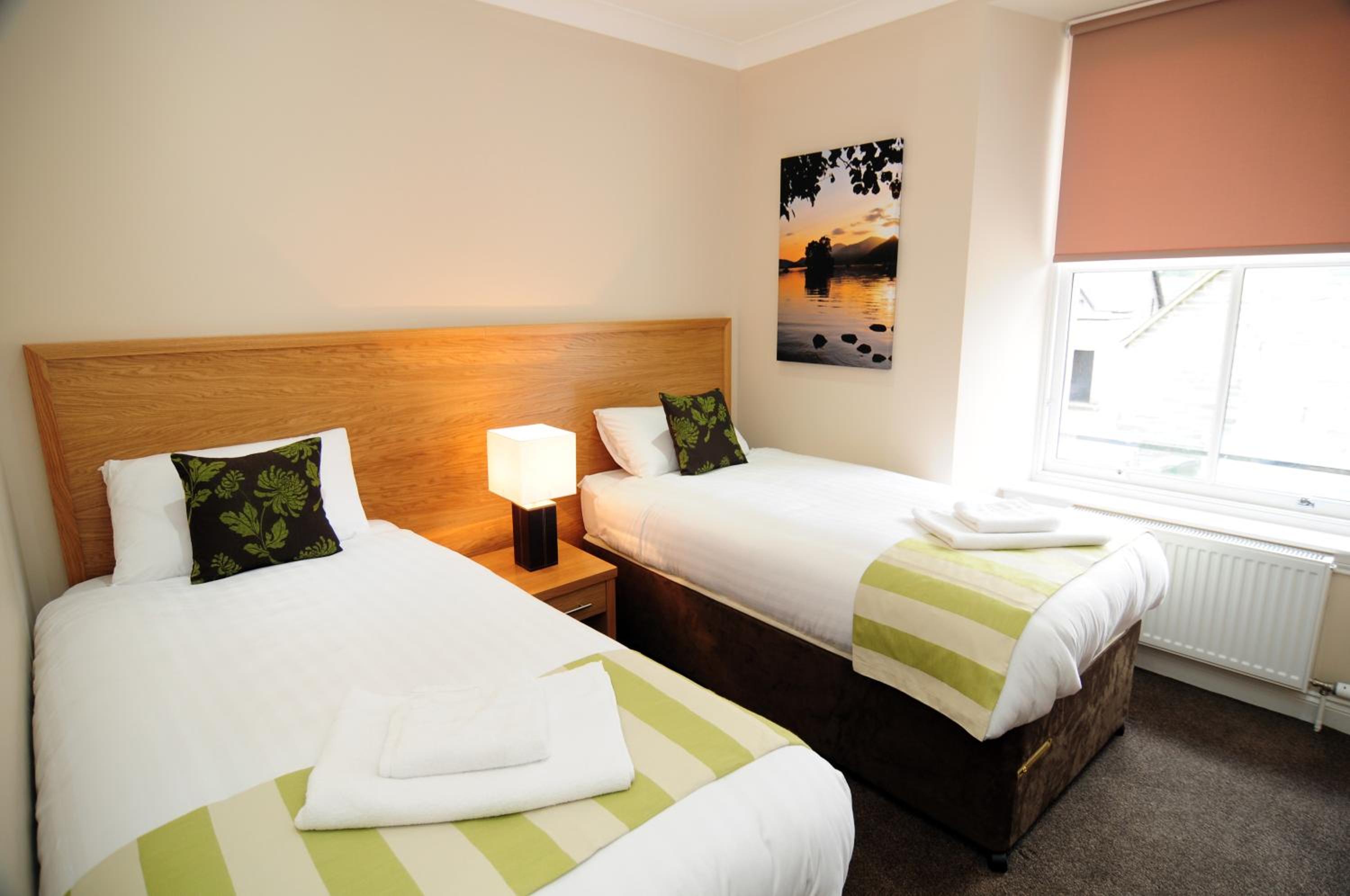 Twin Room - Photo 2