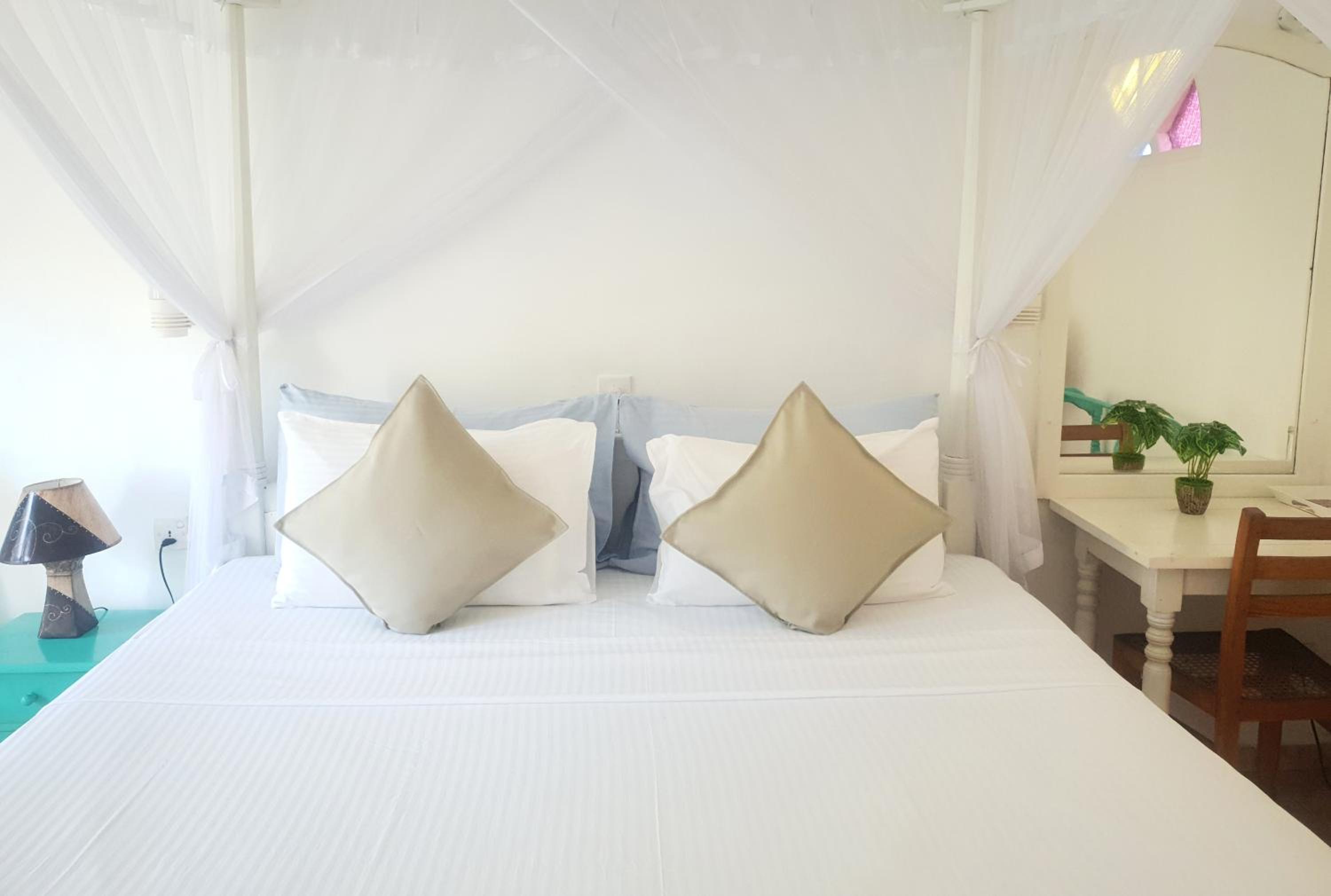  Basic Double Room With Fan photo 1