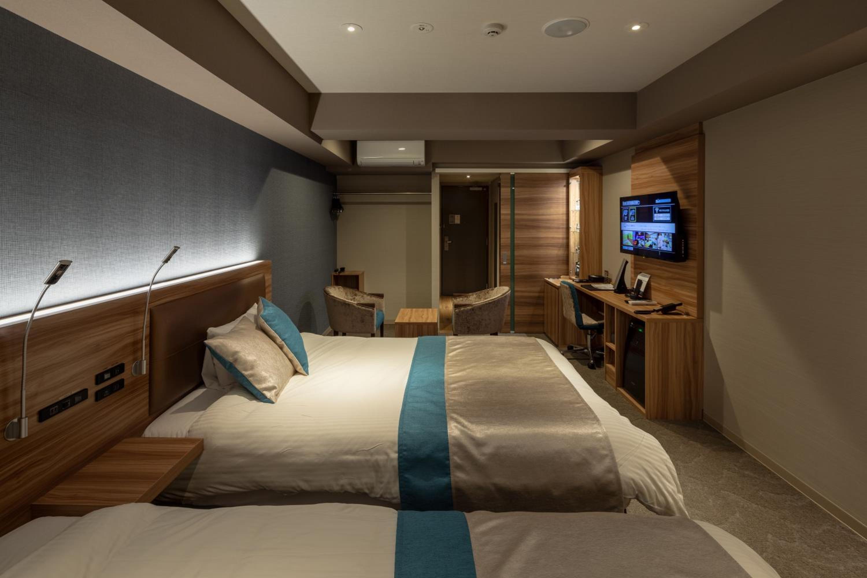 Superior Twin Room ( No Extra Bed Available ) photo 2