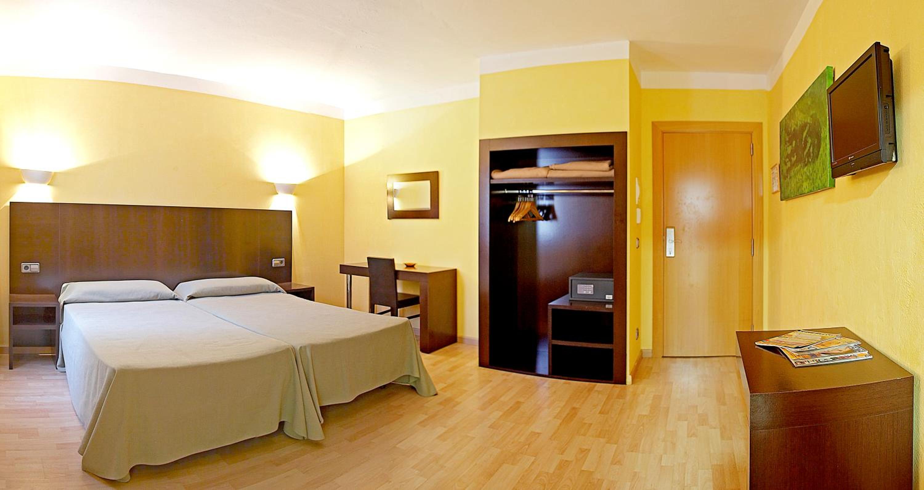 Triple Room - Photo 2