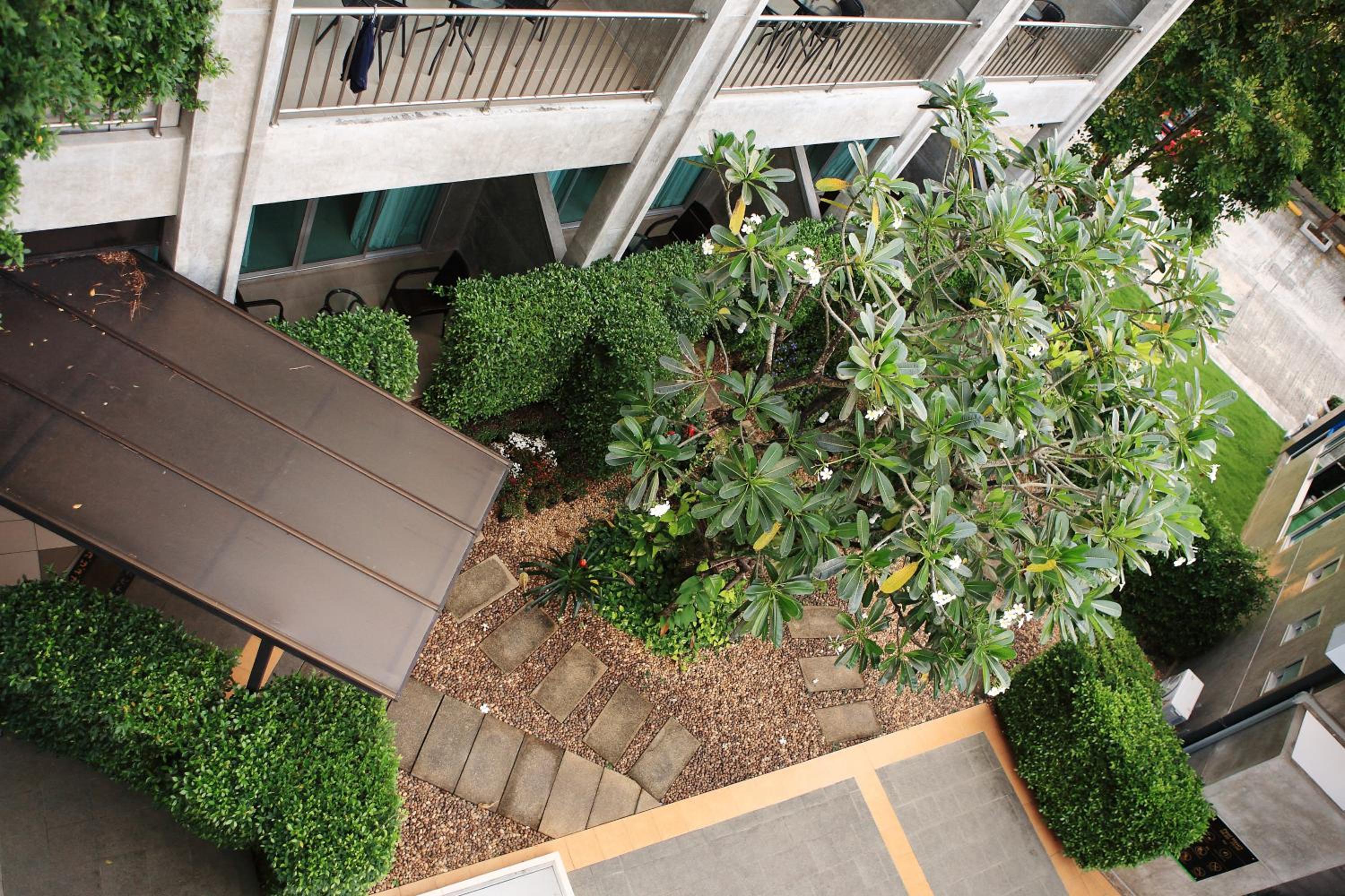 Room with Garden View - Photo 21