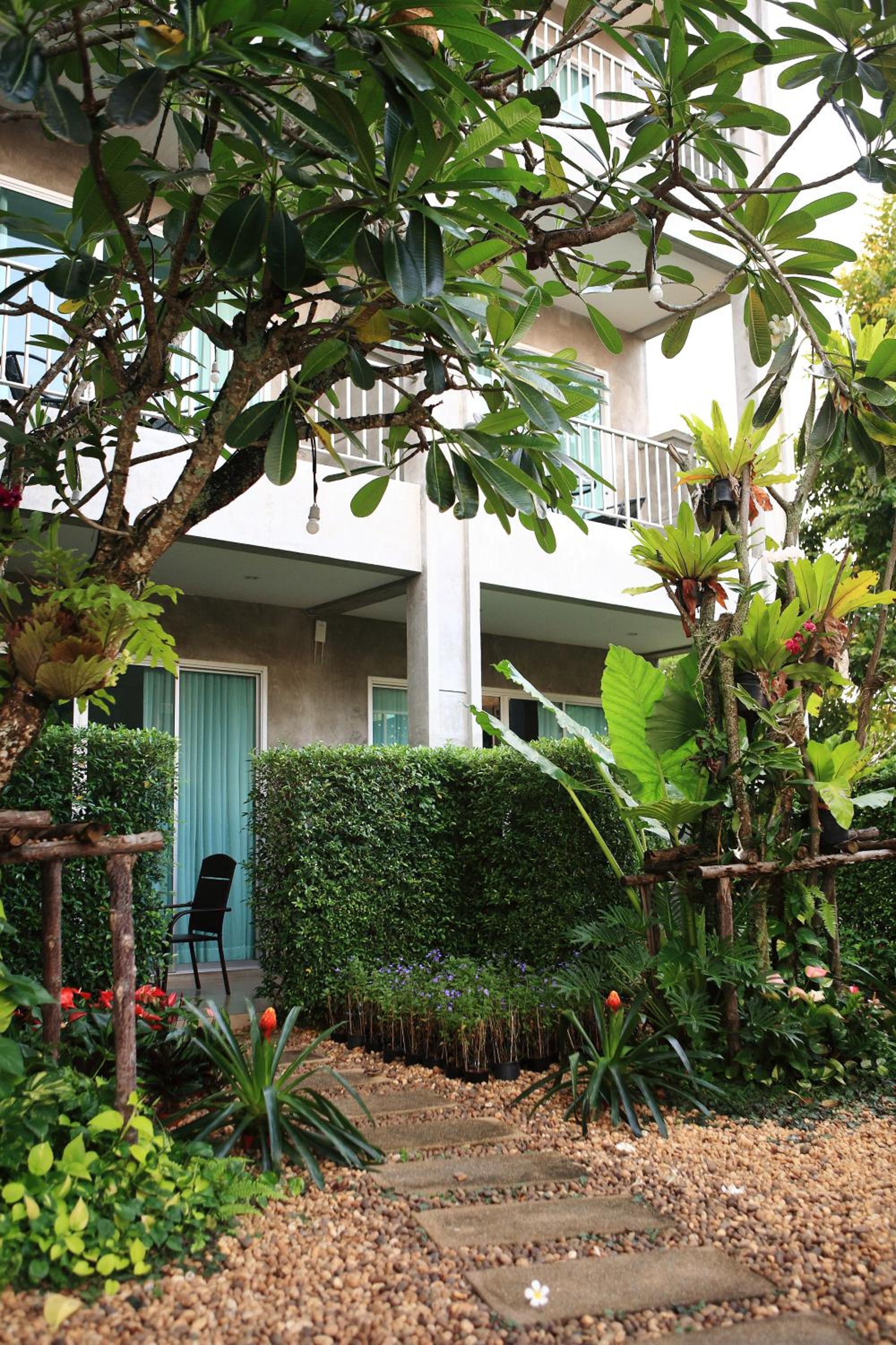 Room with Garden View - Photo 20