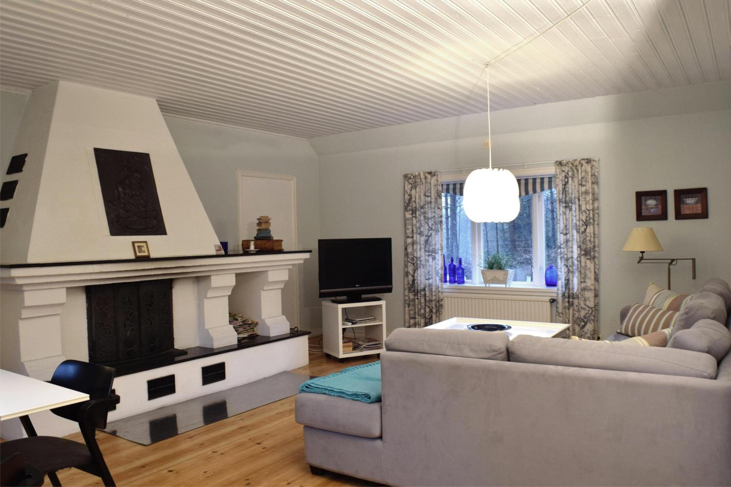 Triple Room with Private Bathroom - Photo 2