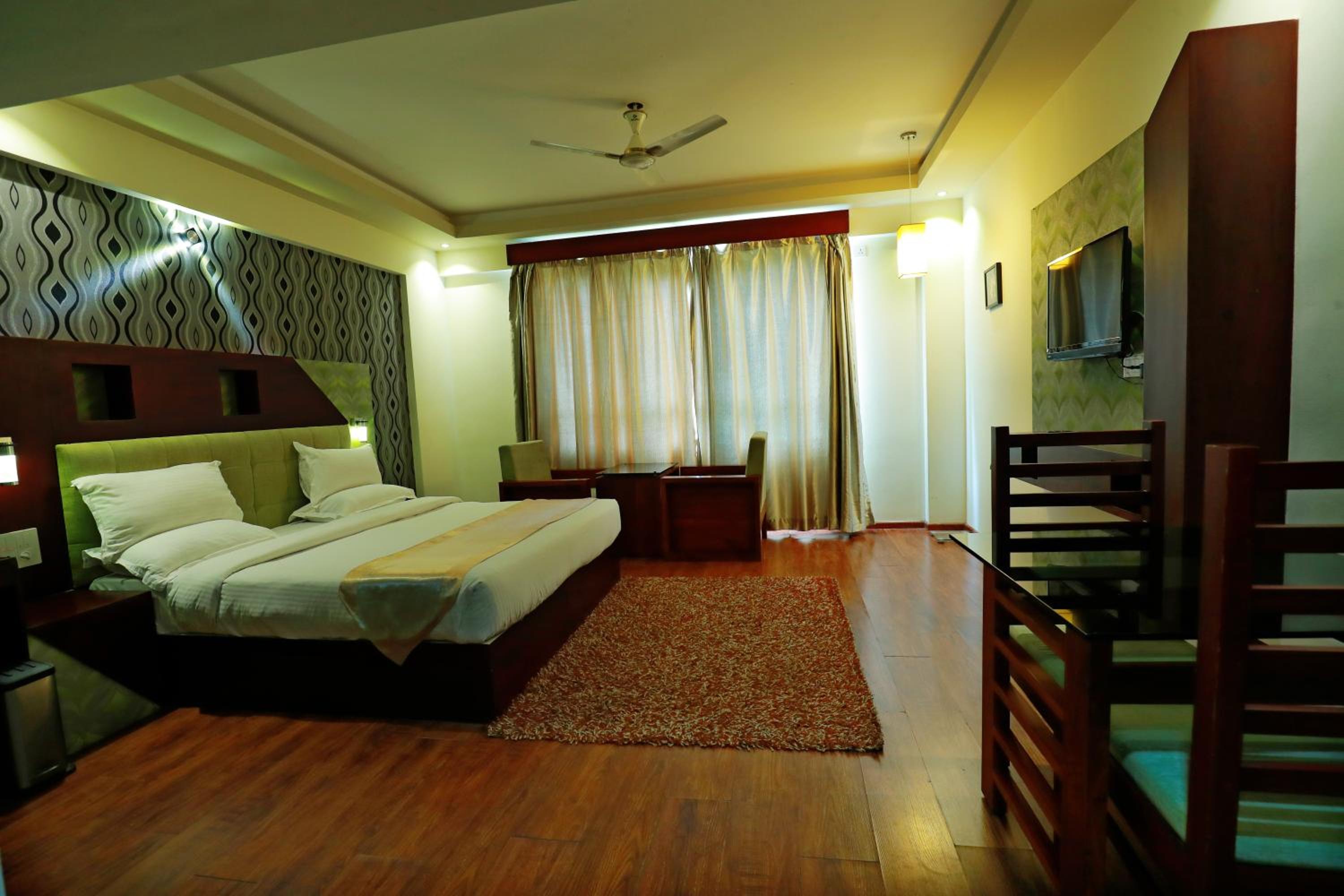 Executive Double Room - Photo 5