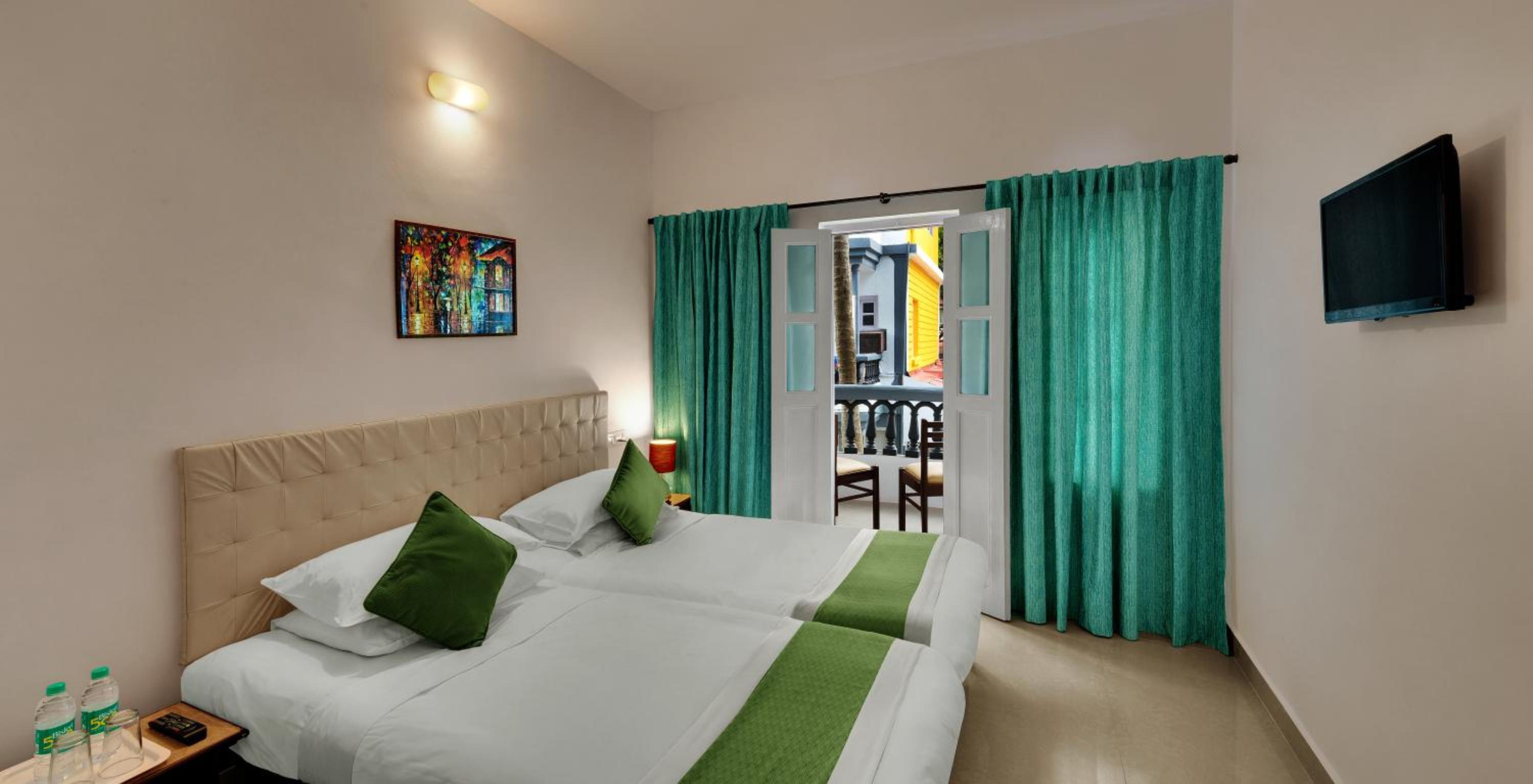 Standard Double Room - Photo 3