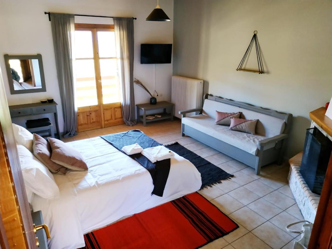 Quadruple Room with Mountain View