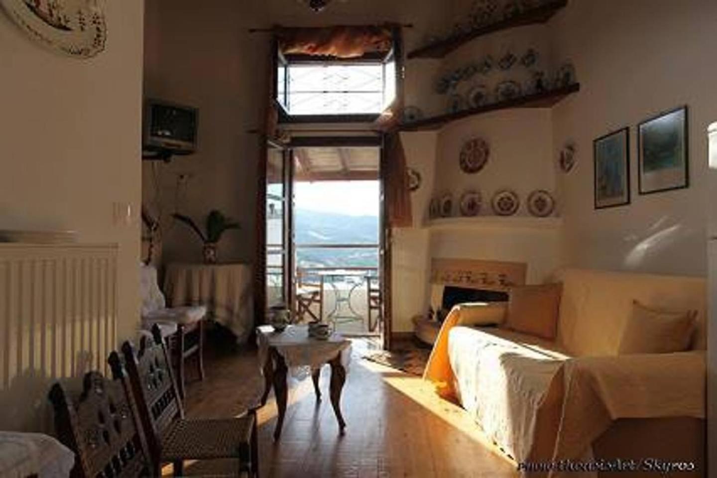 Studio Apartment