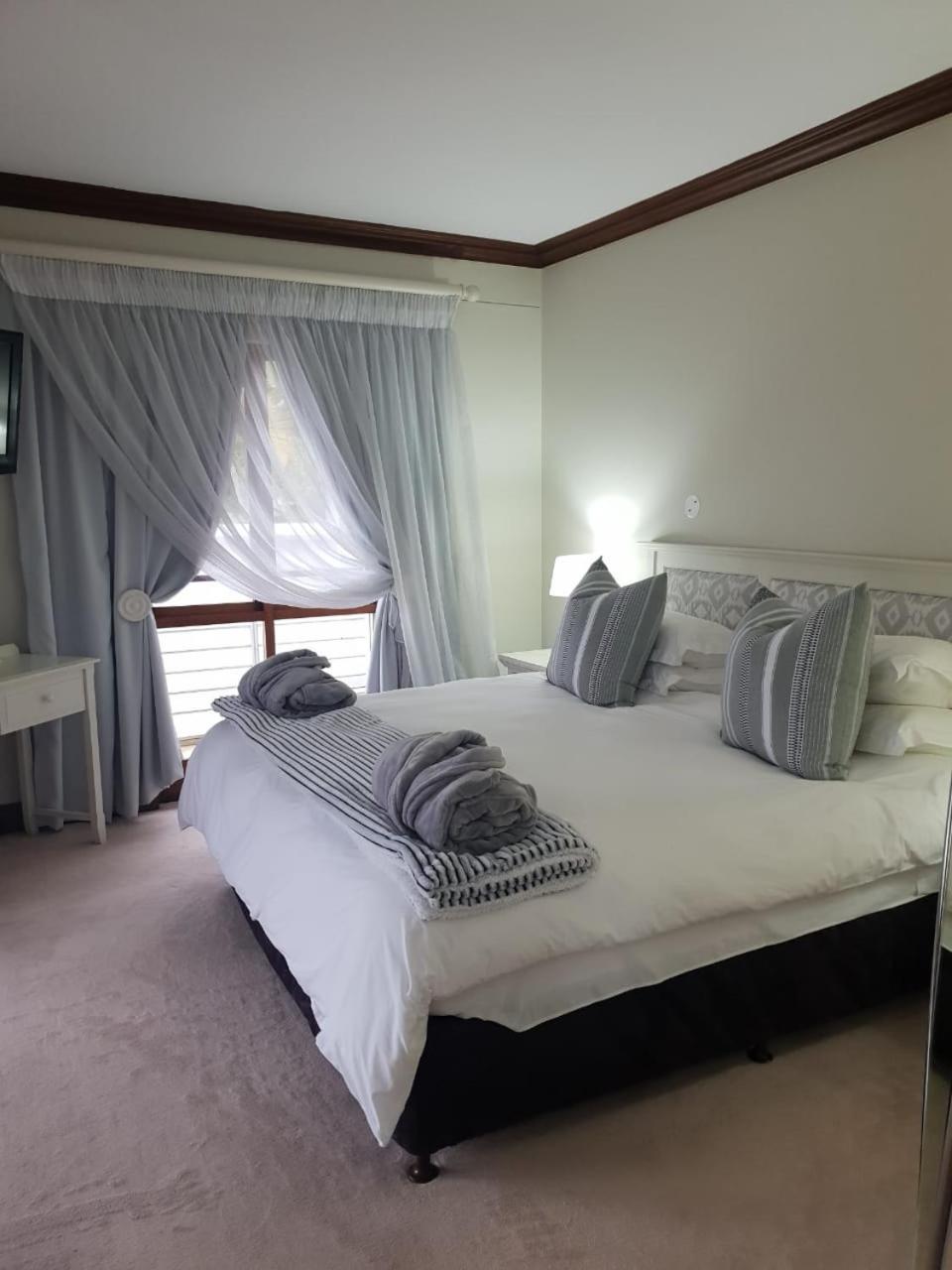  Double Room - Photo 1