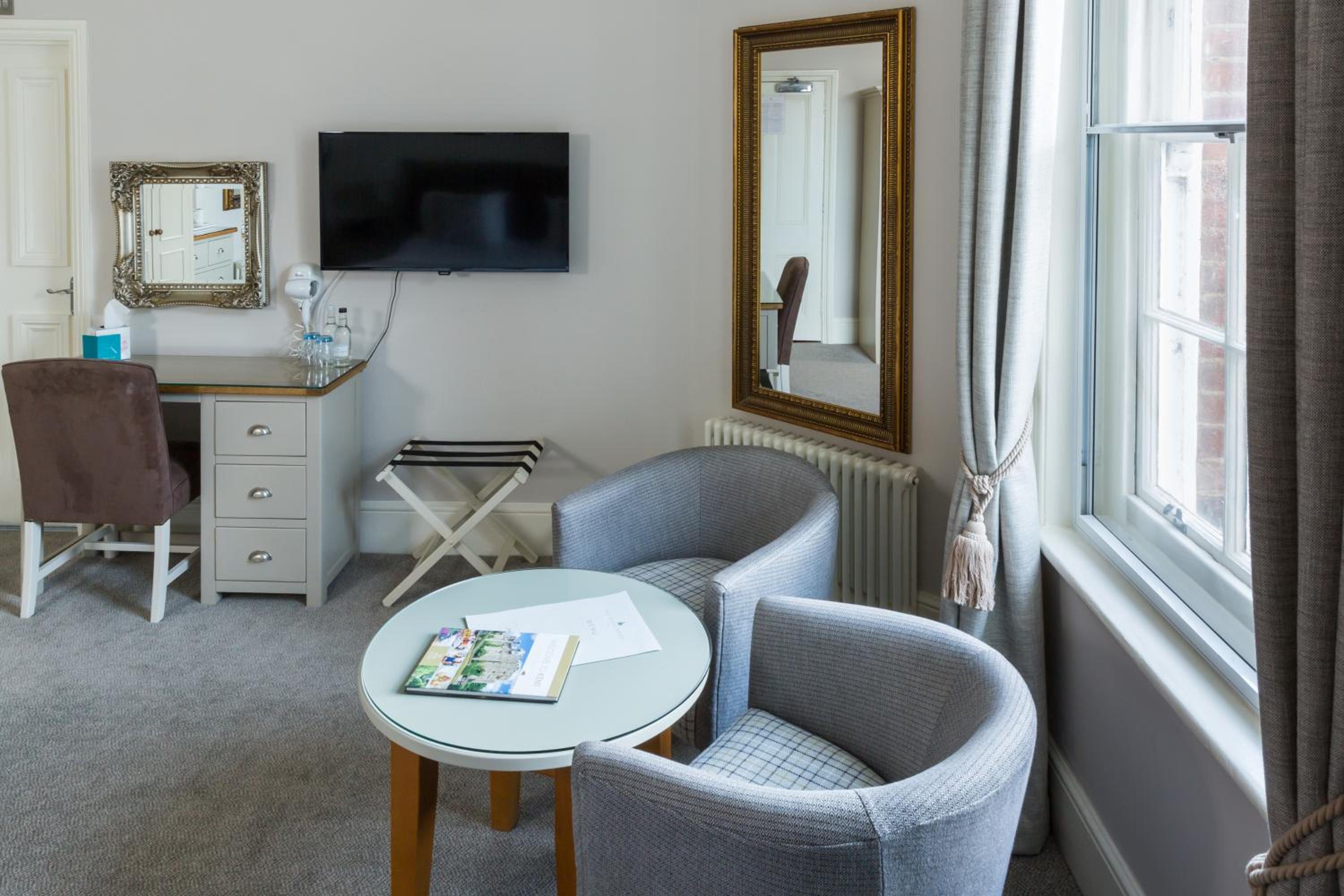 Superior Room - Photo 5
