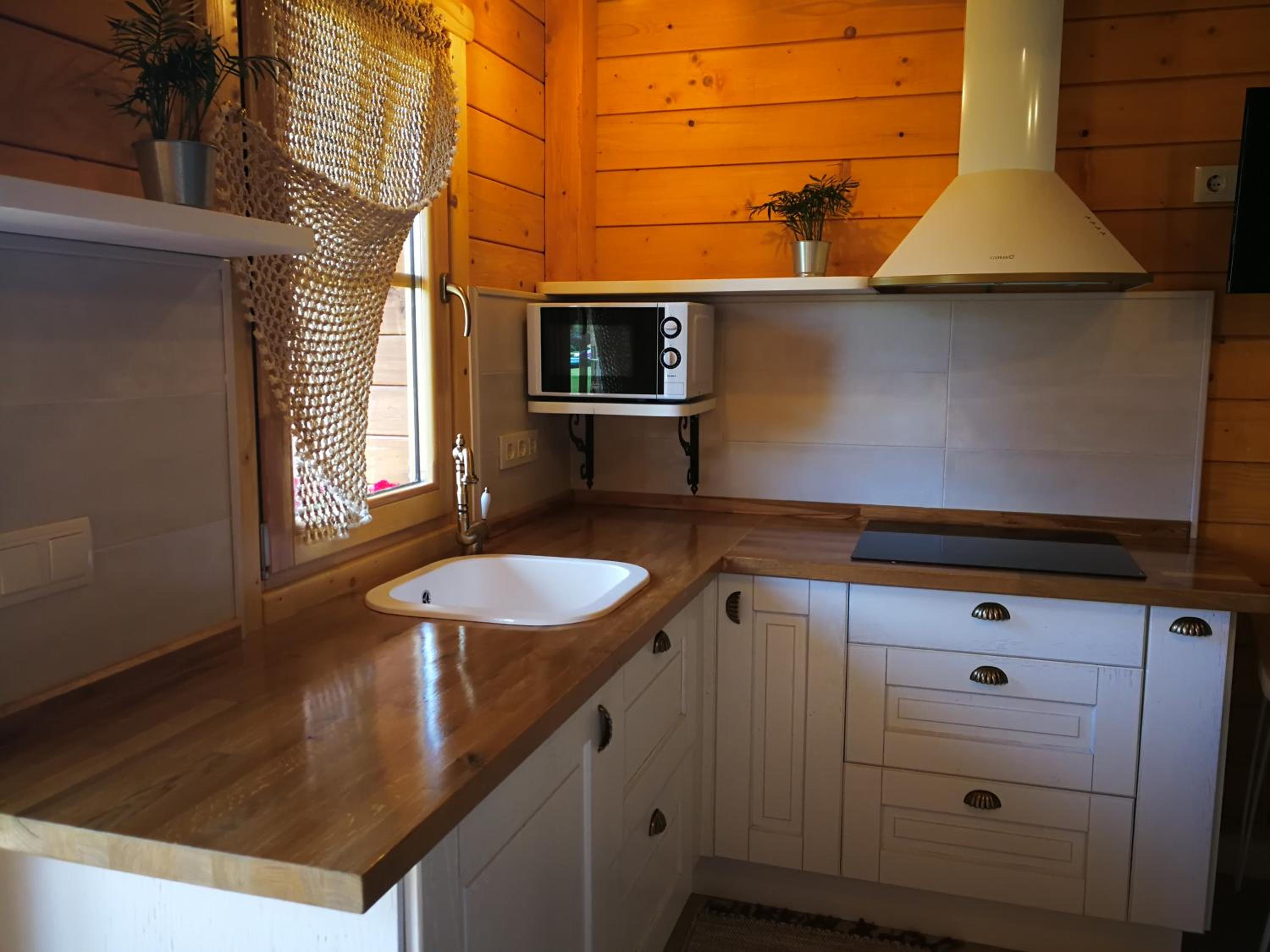 Cottage with Garden View - Photo 3