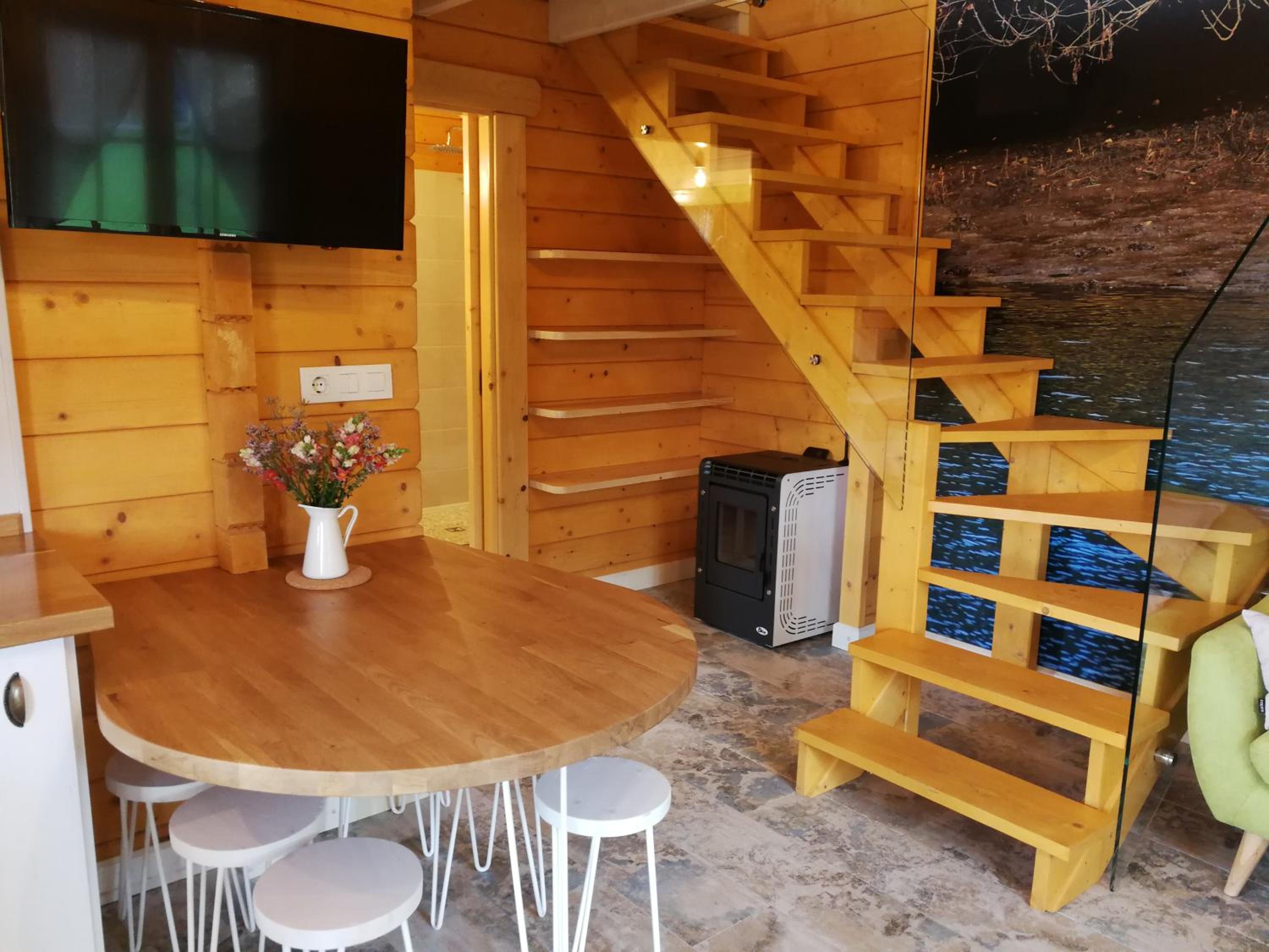 Cottage with Garden View - Photo 6