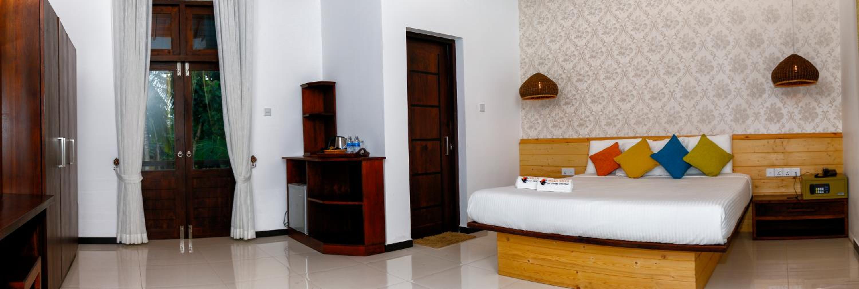Queen Room with Pool View photo 1