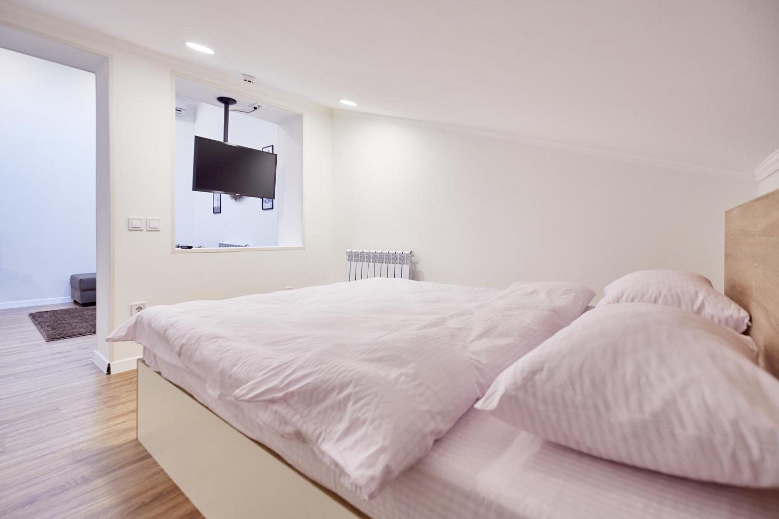 Deluxe Apartment photo 3
