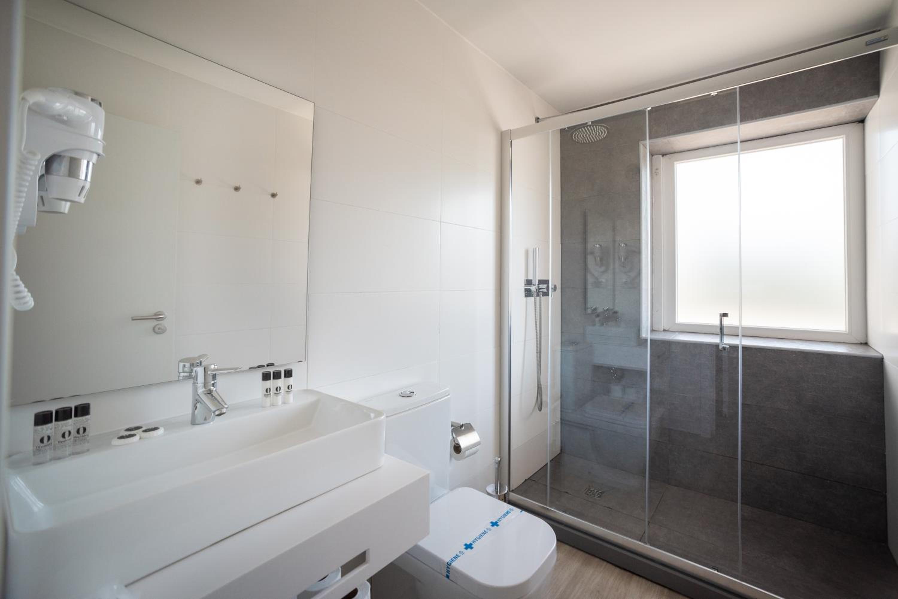 Superior Triple Room photo 3