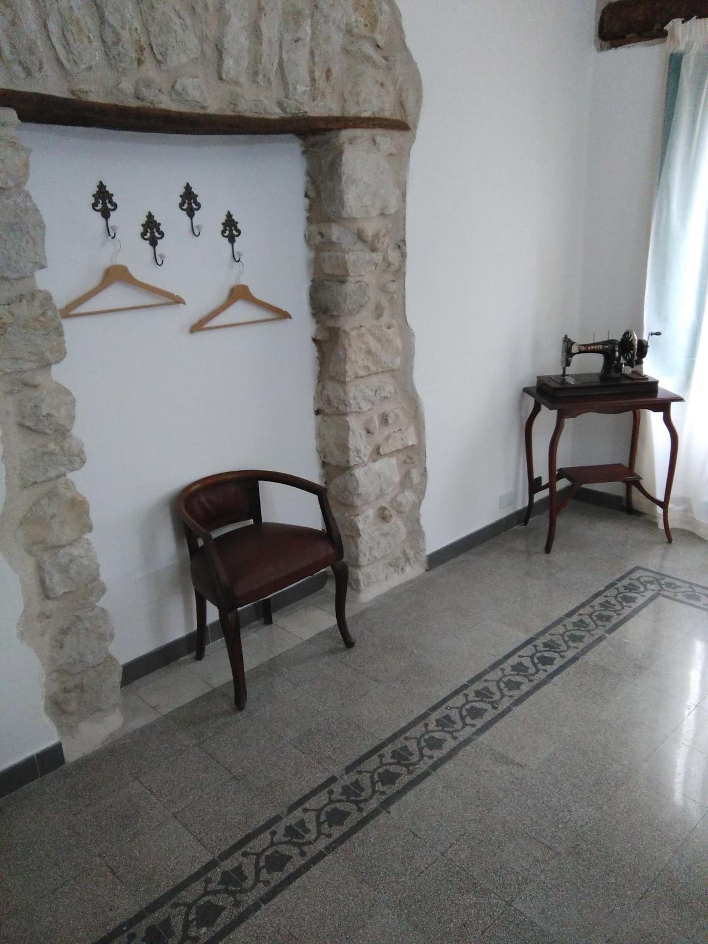 Family Room With Private Bathroom photo 3