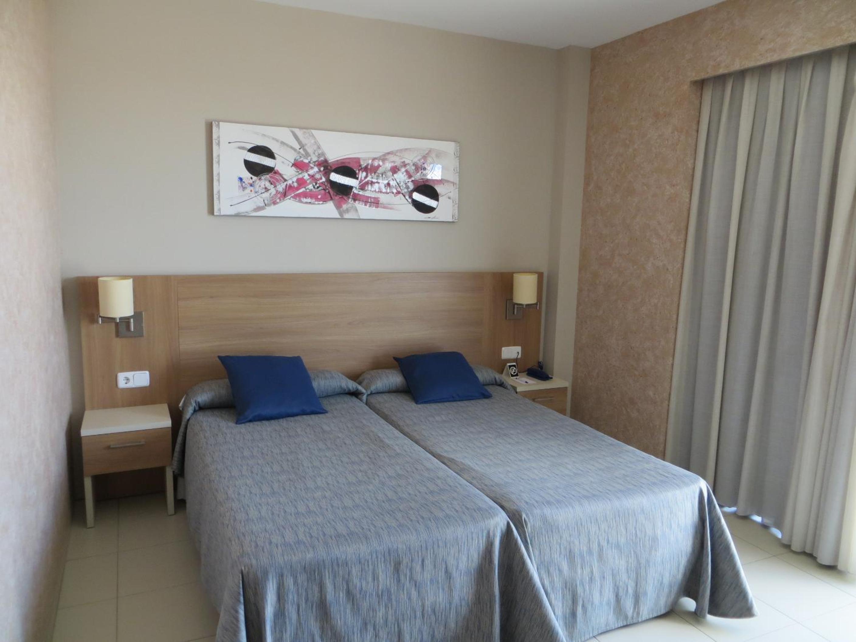 Habitación Doble Estándar o con Dos Camas Individuales.