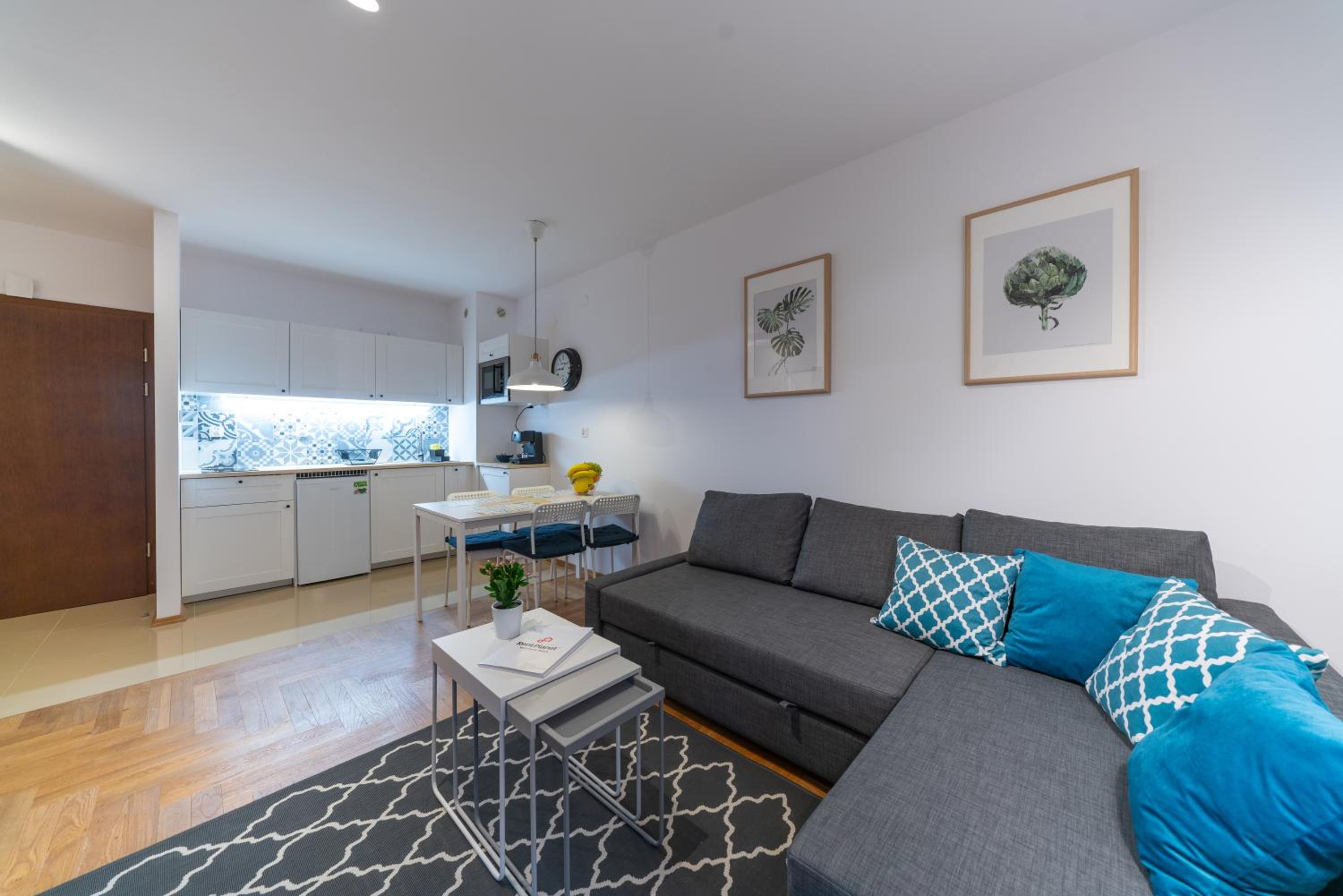 One-Bedroom Apartment - Photo 4