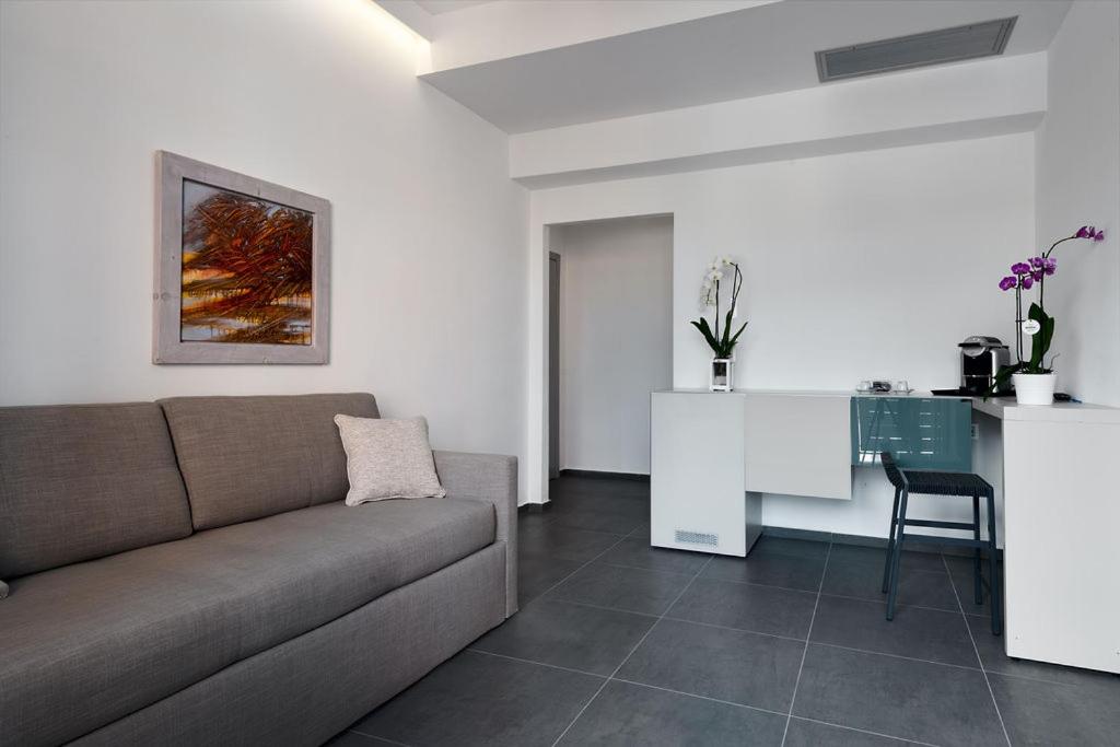 Deluxe Suite - Photo 1