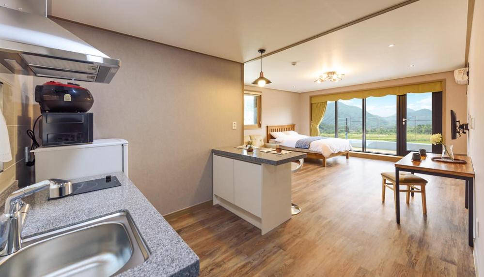 One-Bedroom House photo 3