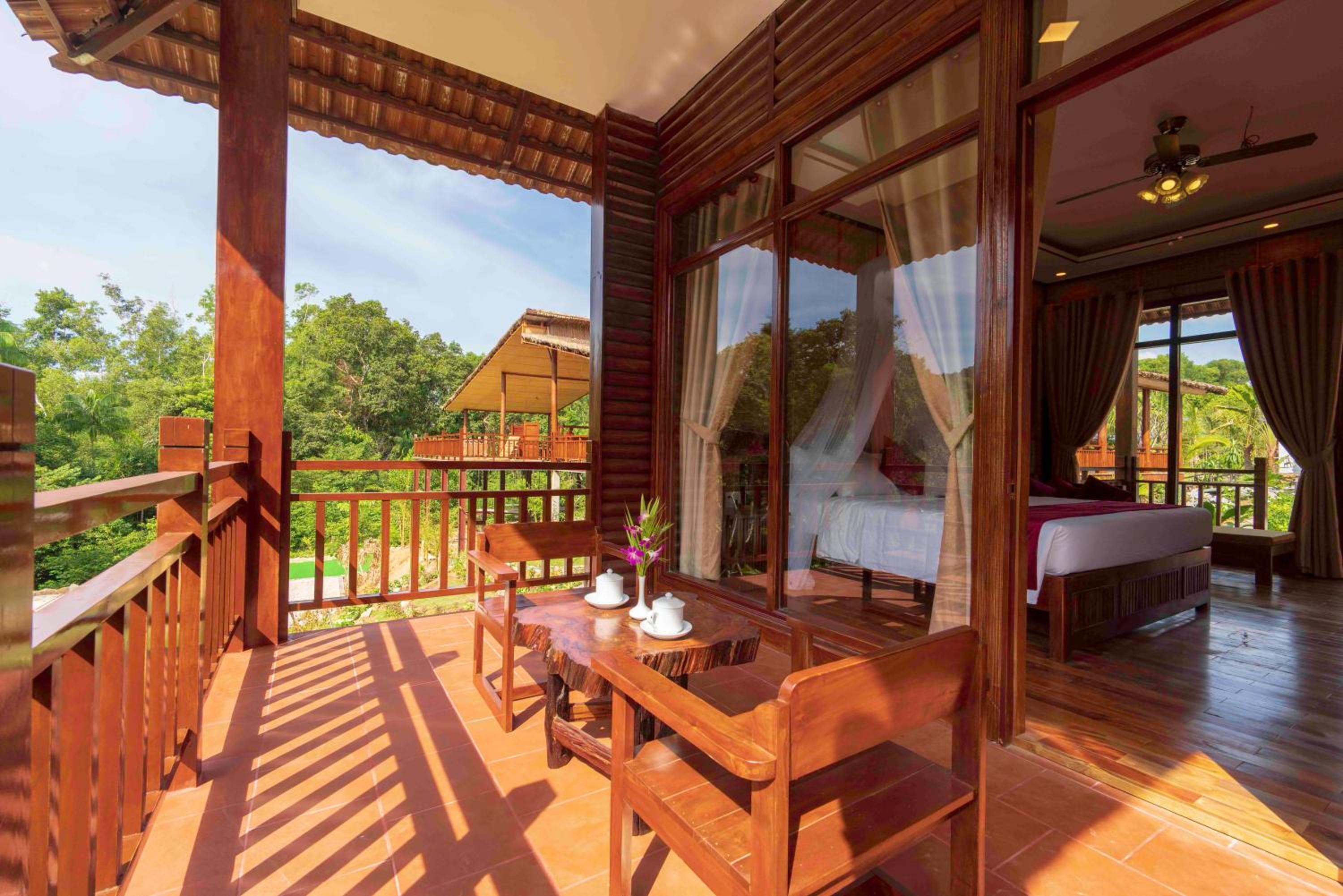 Bungalow with Pool View - Photo 3
