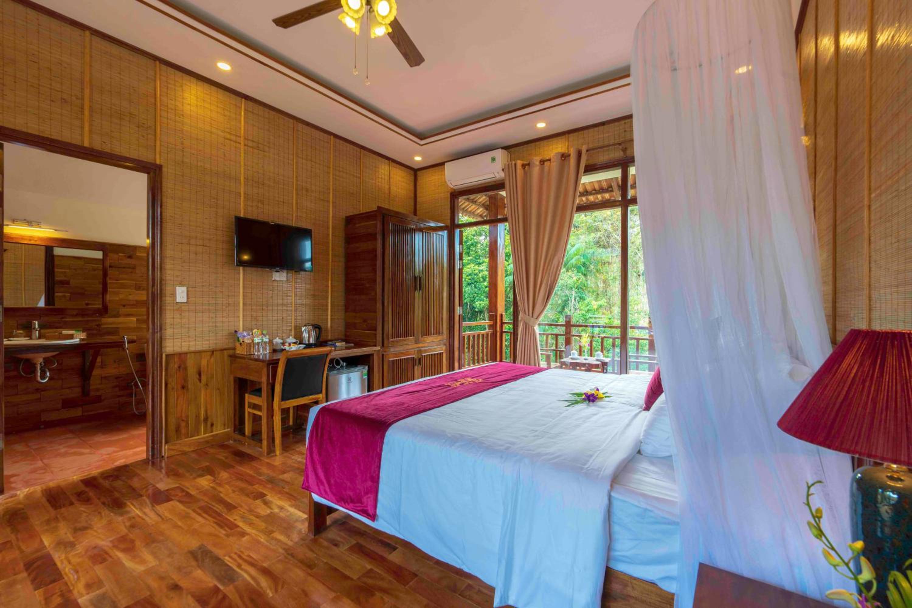 Bungalow with Pool View - Photo 11