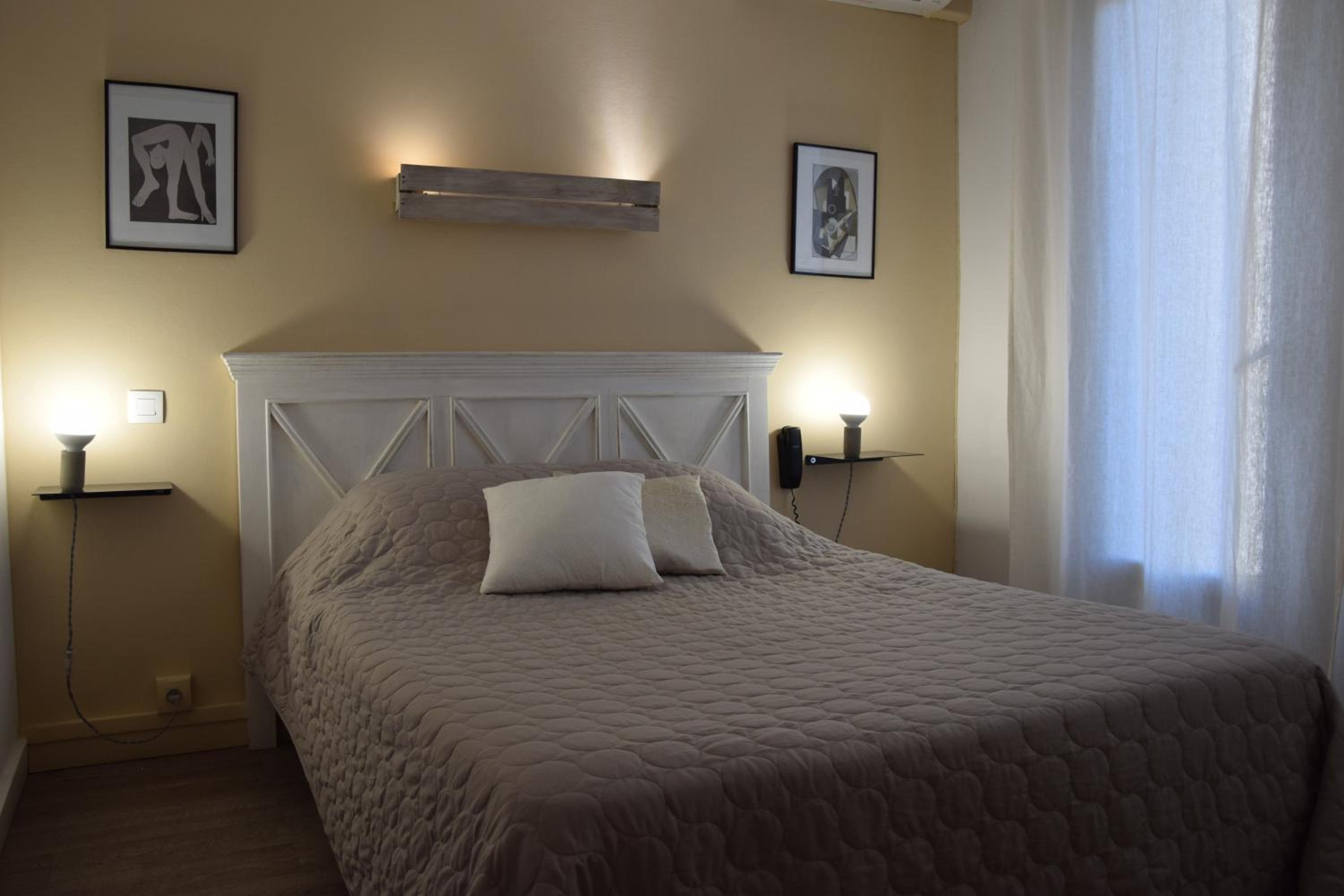 Double Room with Balcony photo 2