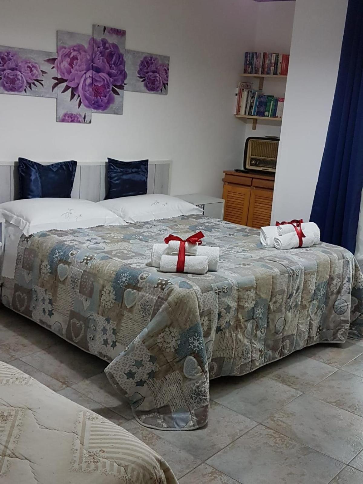 Triple Room with Private Bathroom - Photo 11
