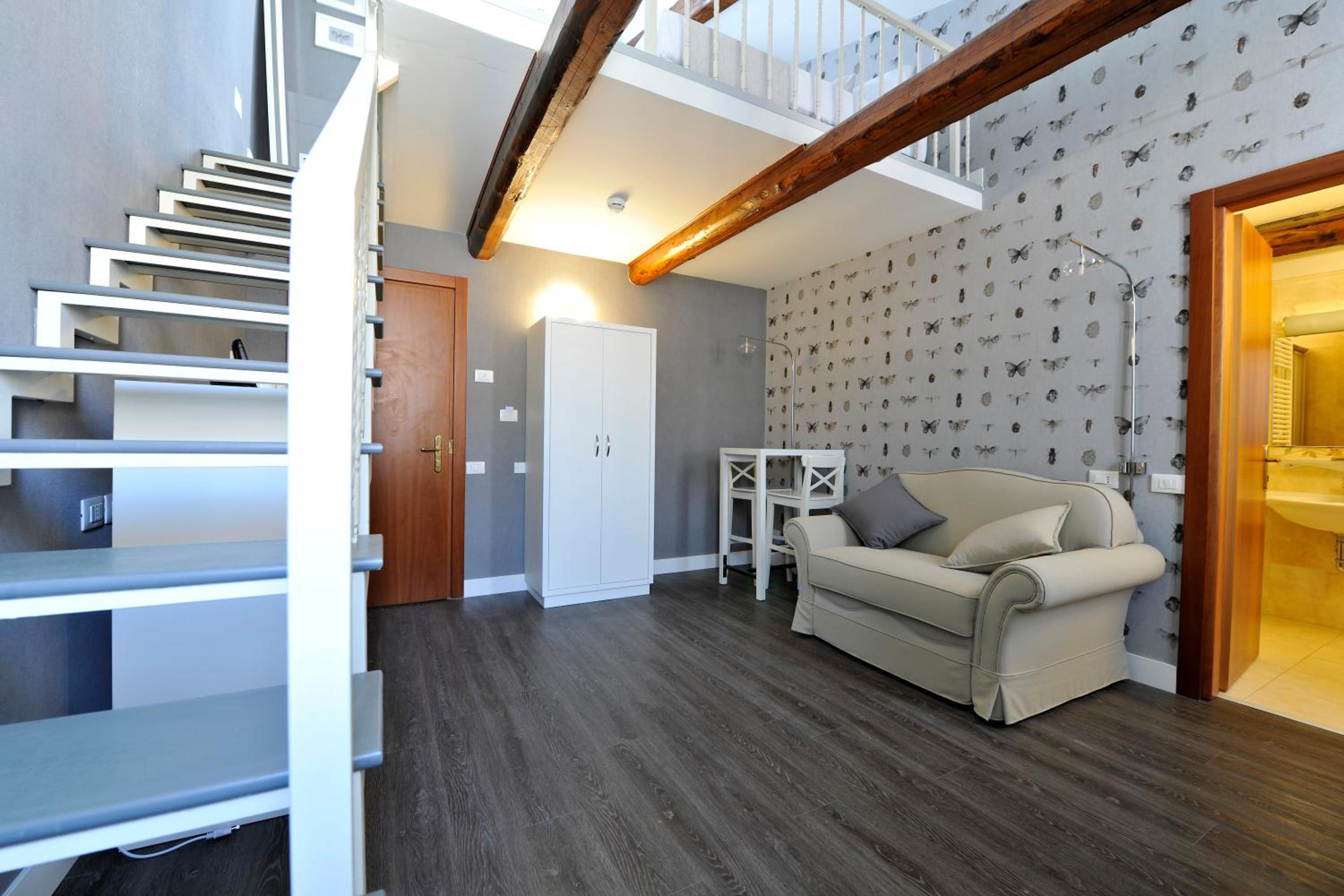 Loft - Split Level (2 Adults) - Photo 3