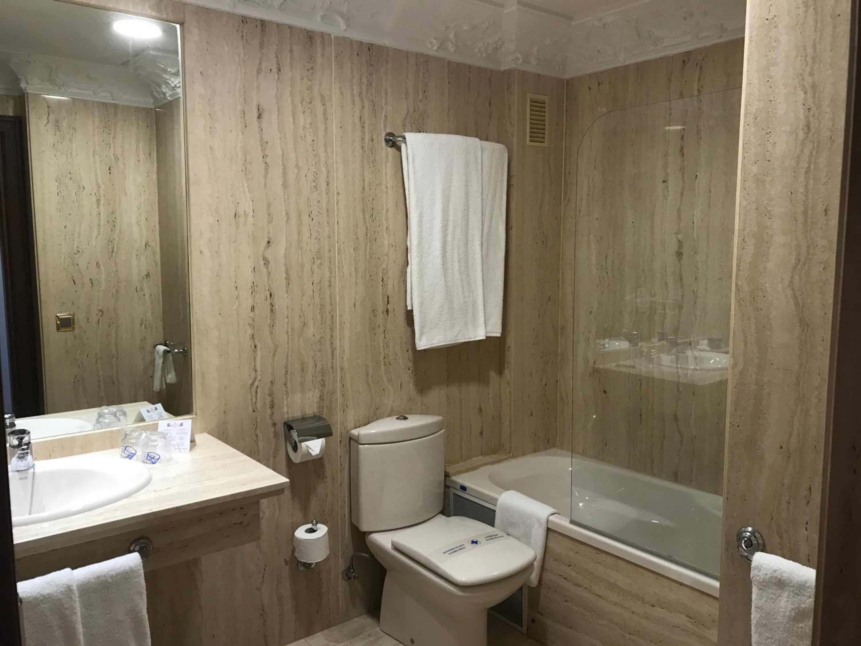 Triple Room with 3 beds  - Photo 5