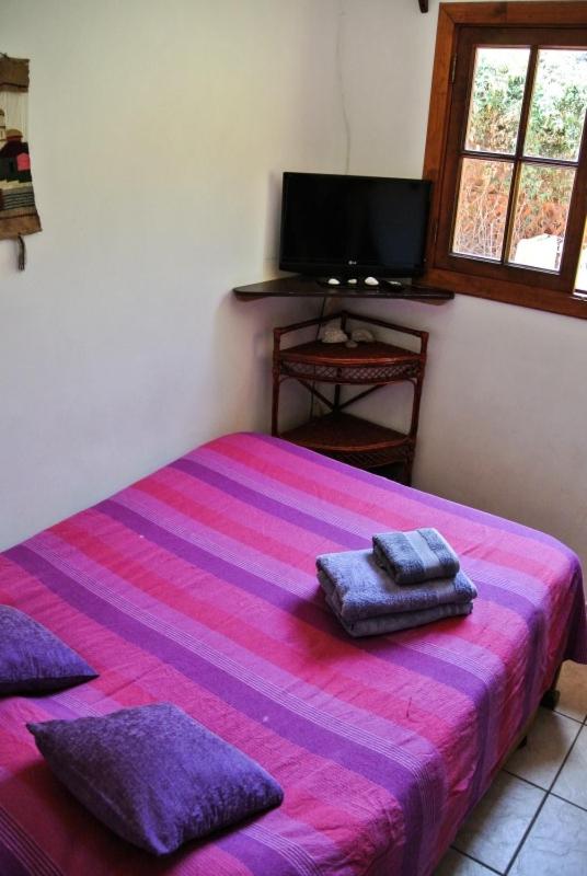 Small Double Room with Private Bathroom photo 2