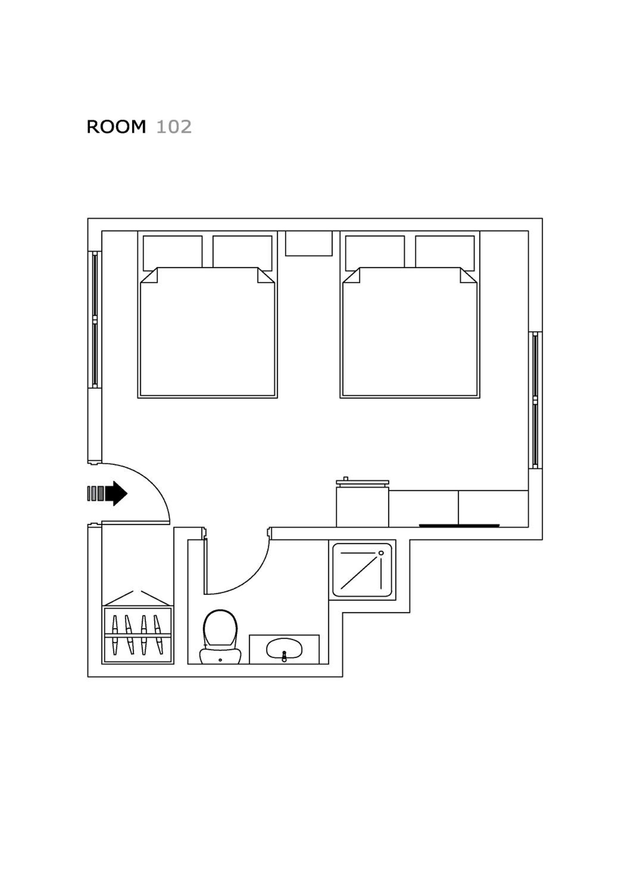 Standard Queen Room with Two Queen Beds photo 2
