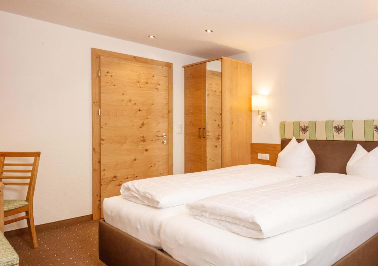 Double Room with Mountain View photo 2