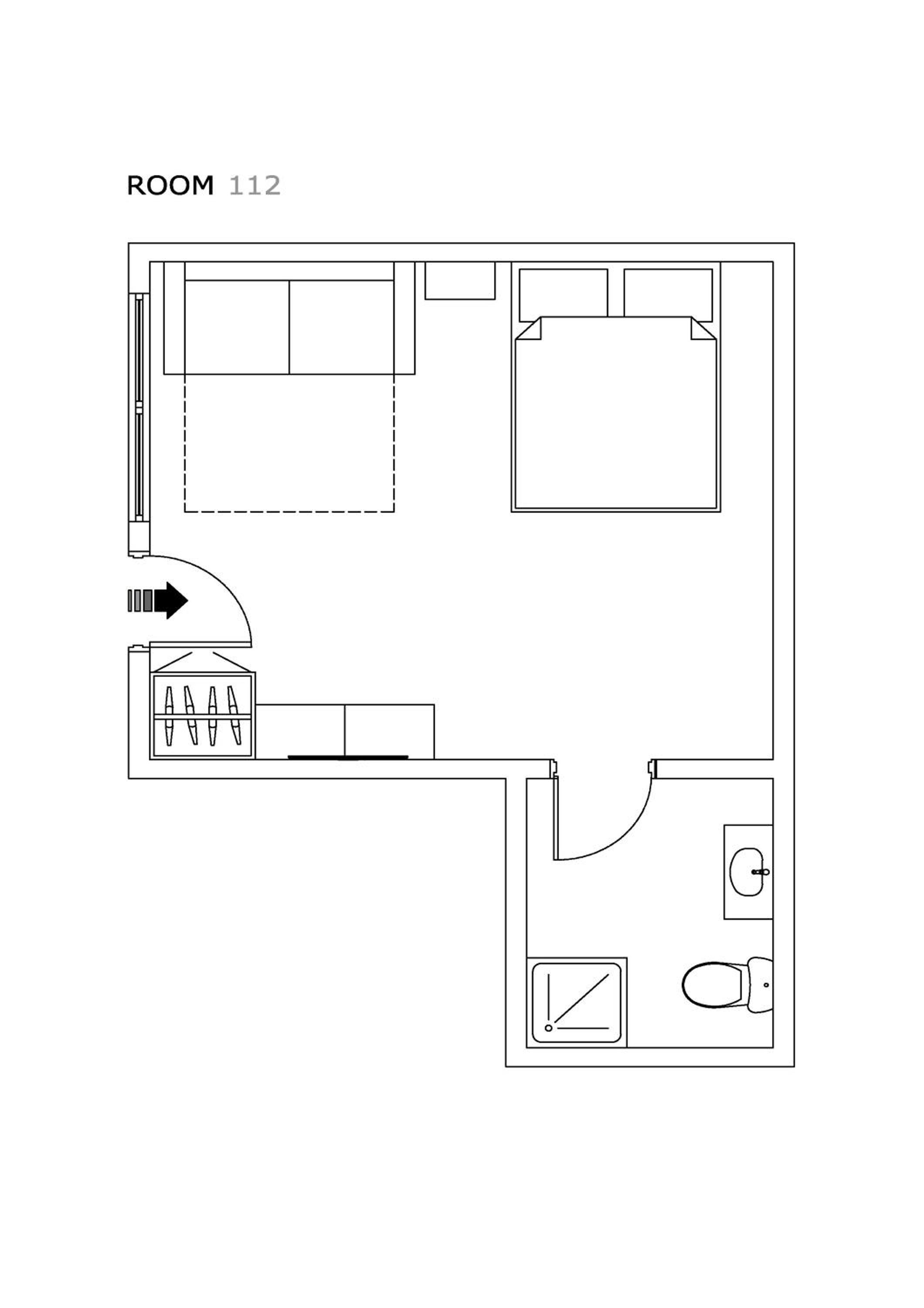 Queen Room with Sofa Bed photo 2