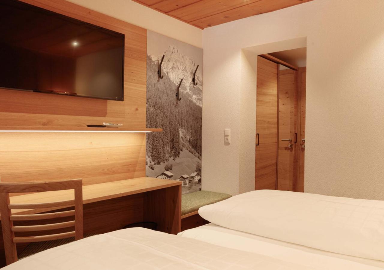 Double Room with Balcony photo 2