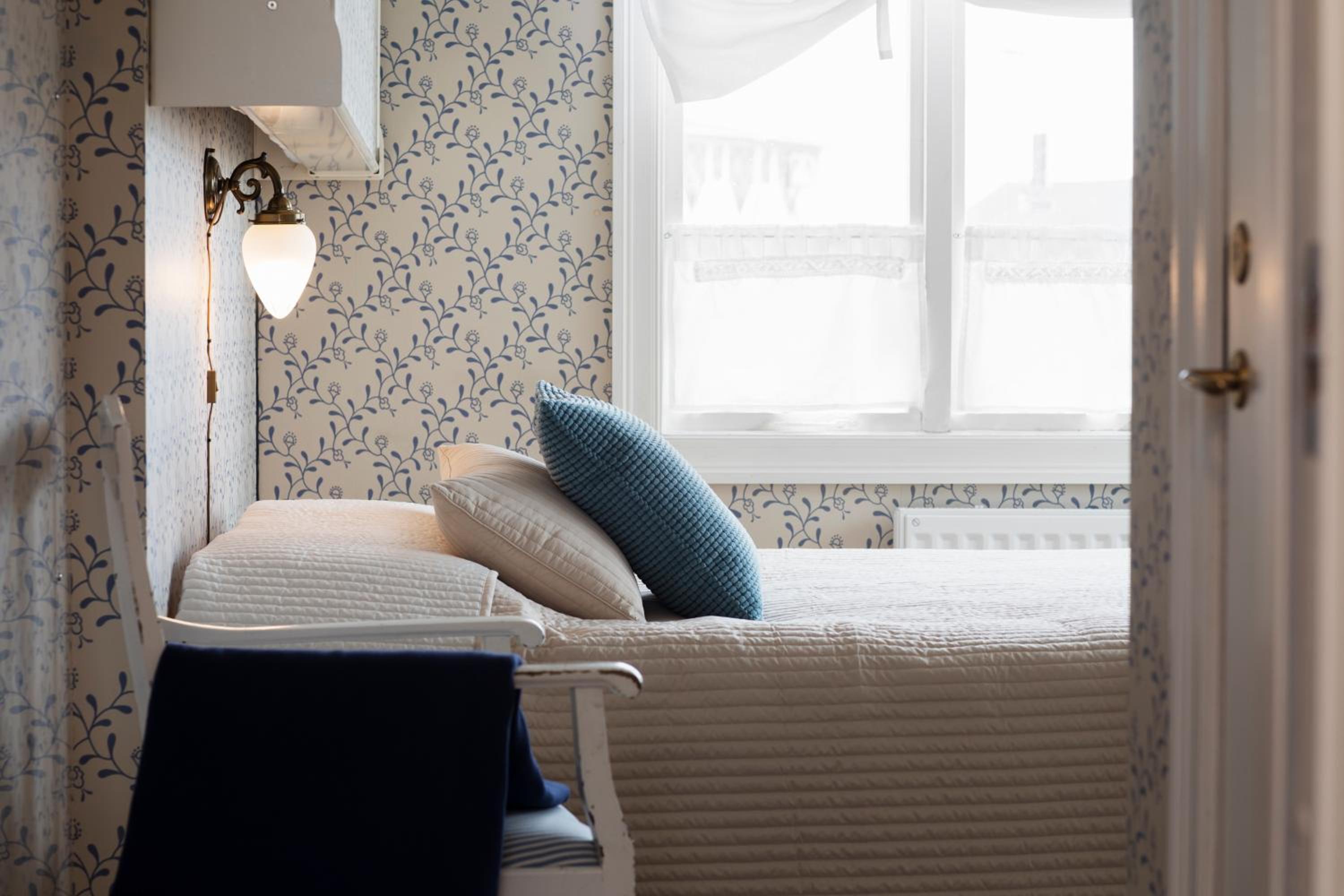 Double Room with Sea View - Photo 10