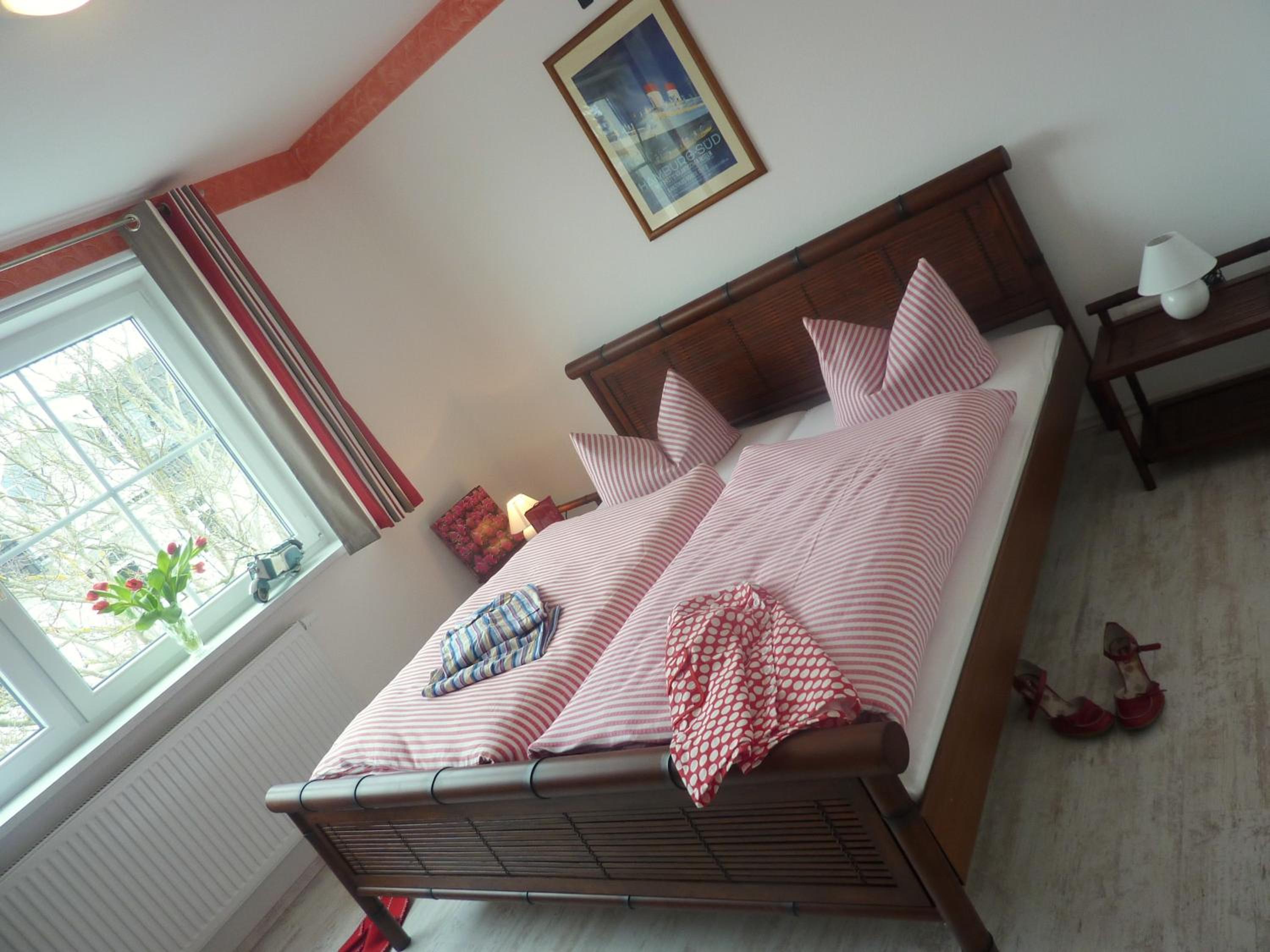 Two-Bedroom Apartment with Balcony or Terrace photo 1