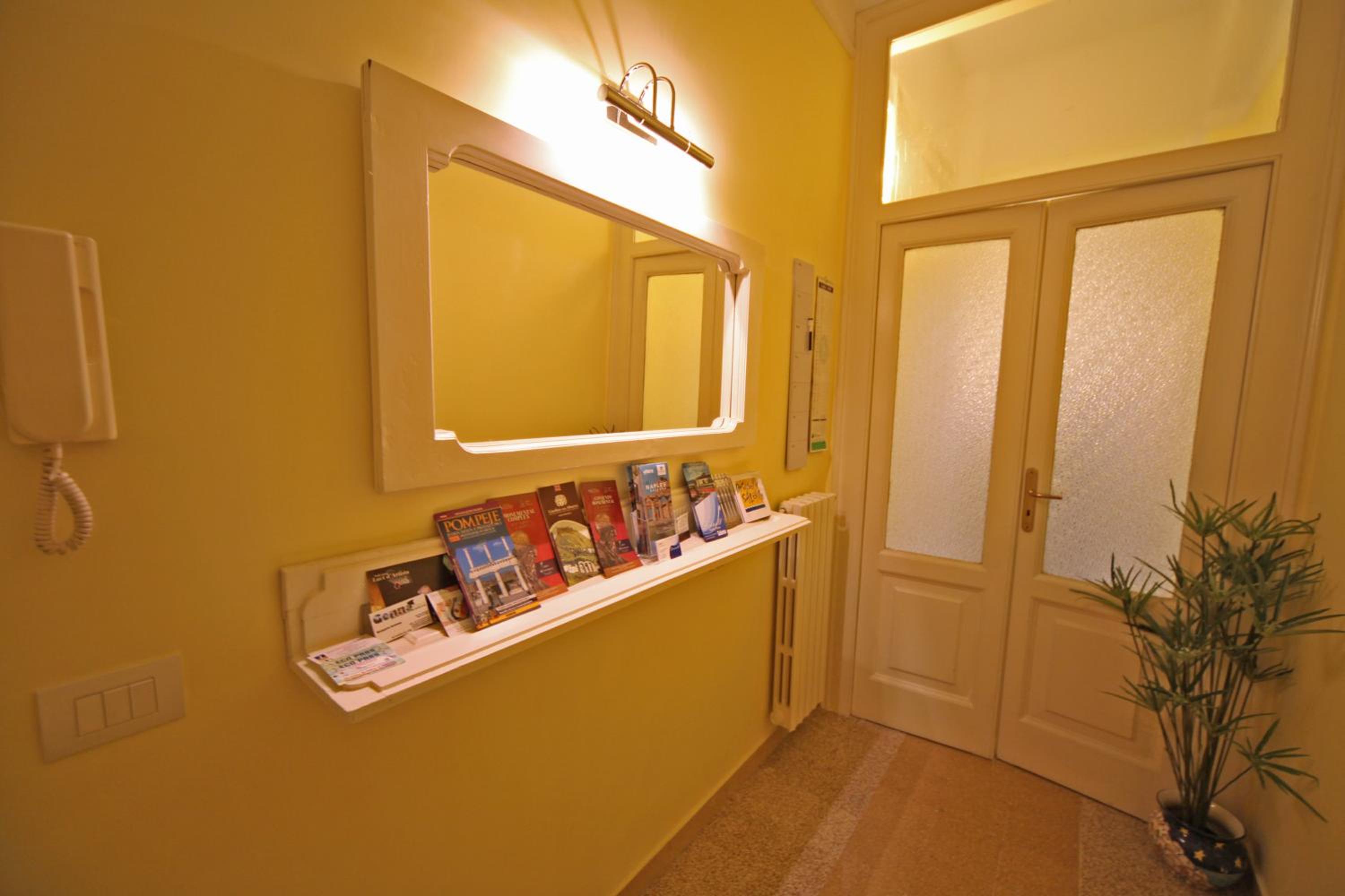 Double or Twin Room - Photo 11