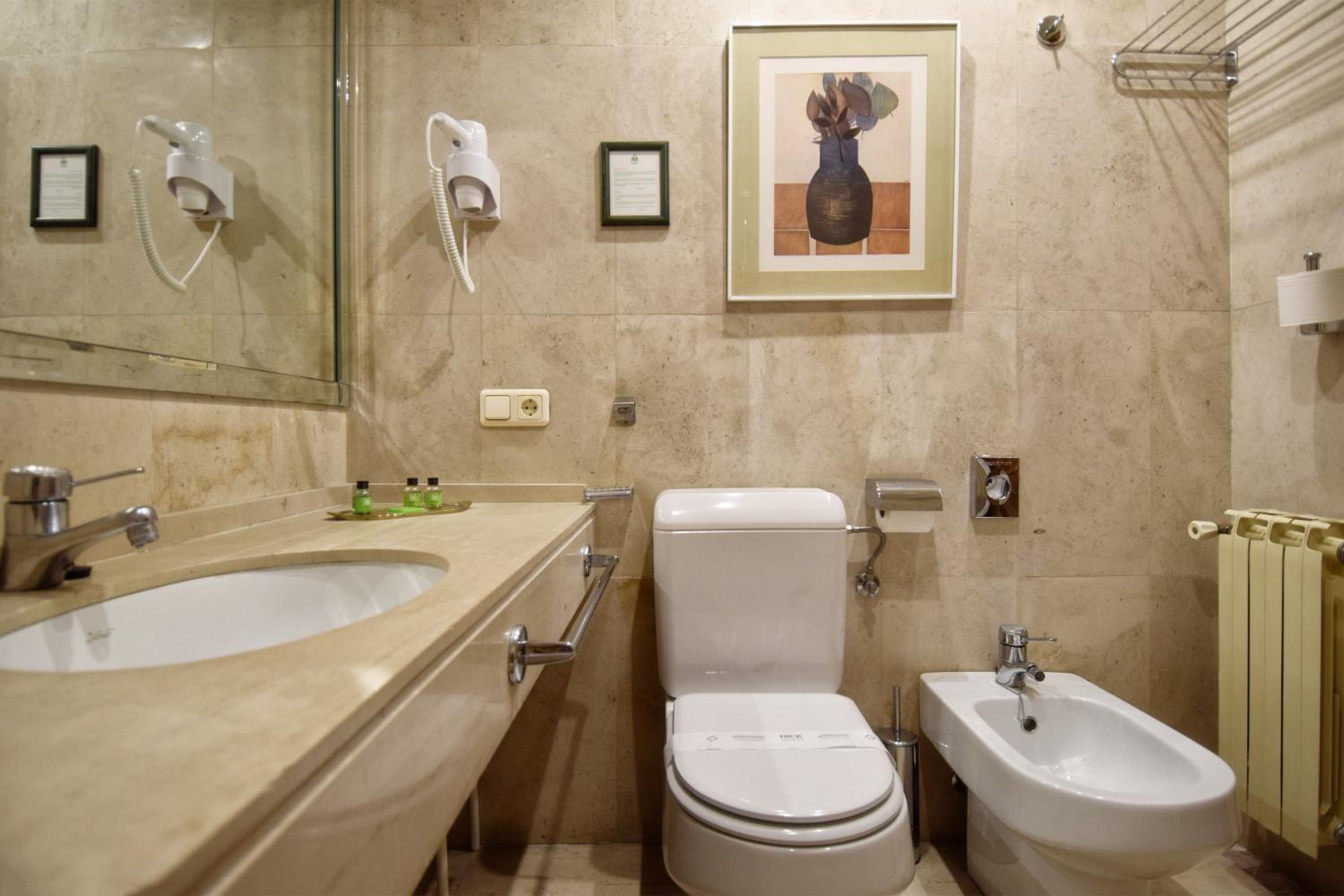 Triple Room - Photo 2