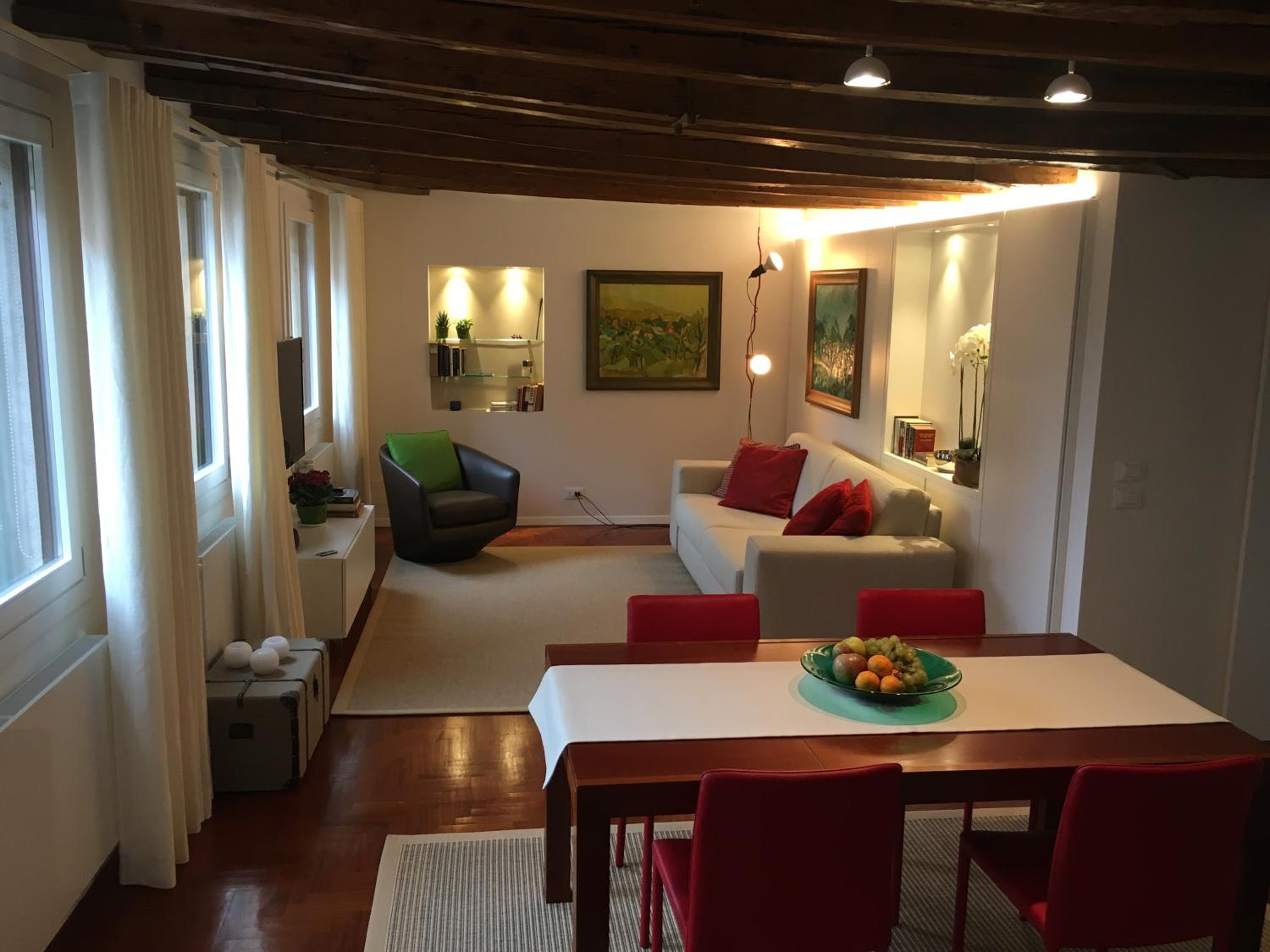 Apartment photo 3