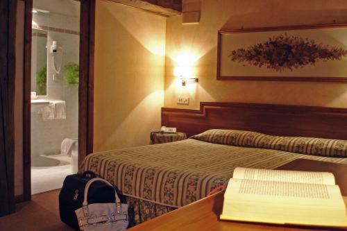 Double Room (1 Adult) photo 3