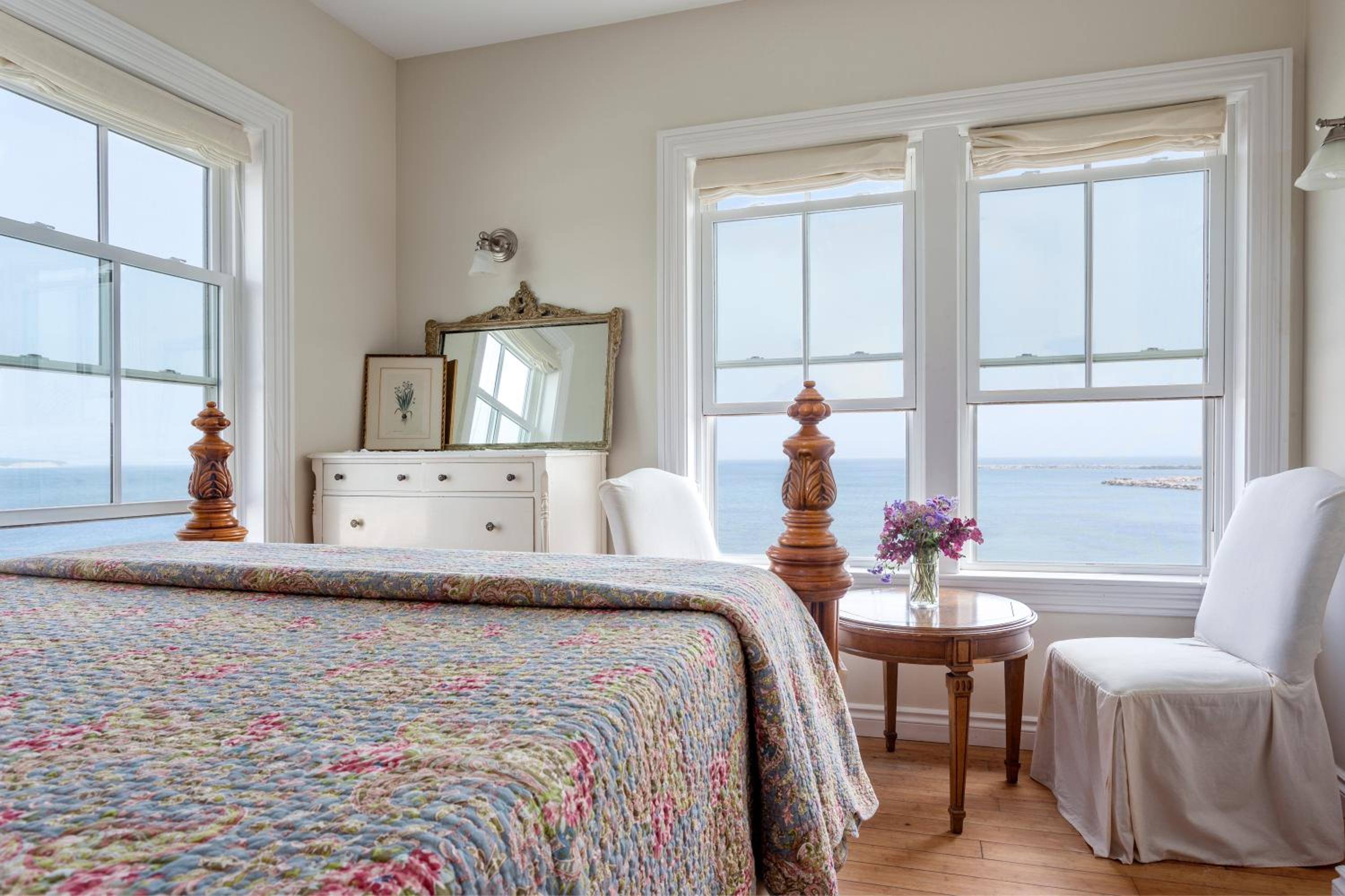 Queen Room with Sea View