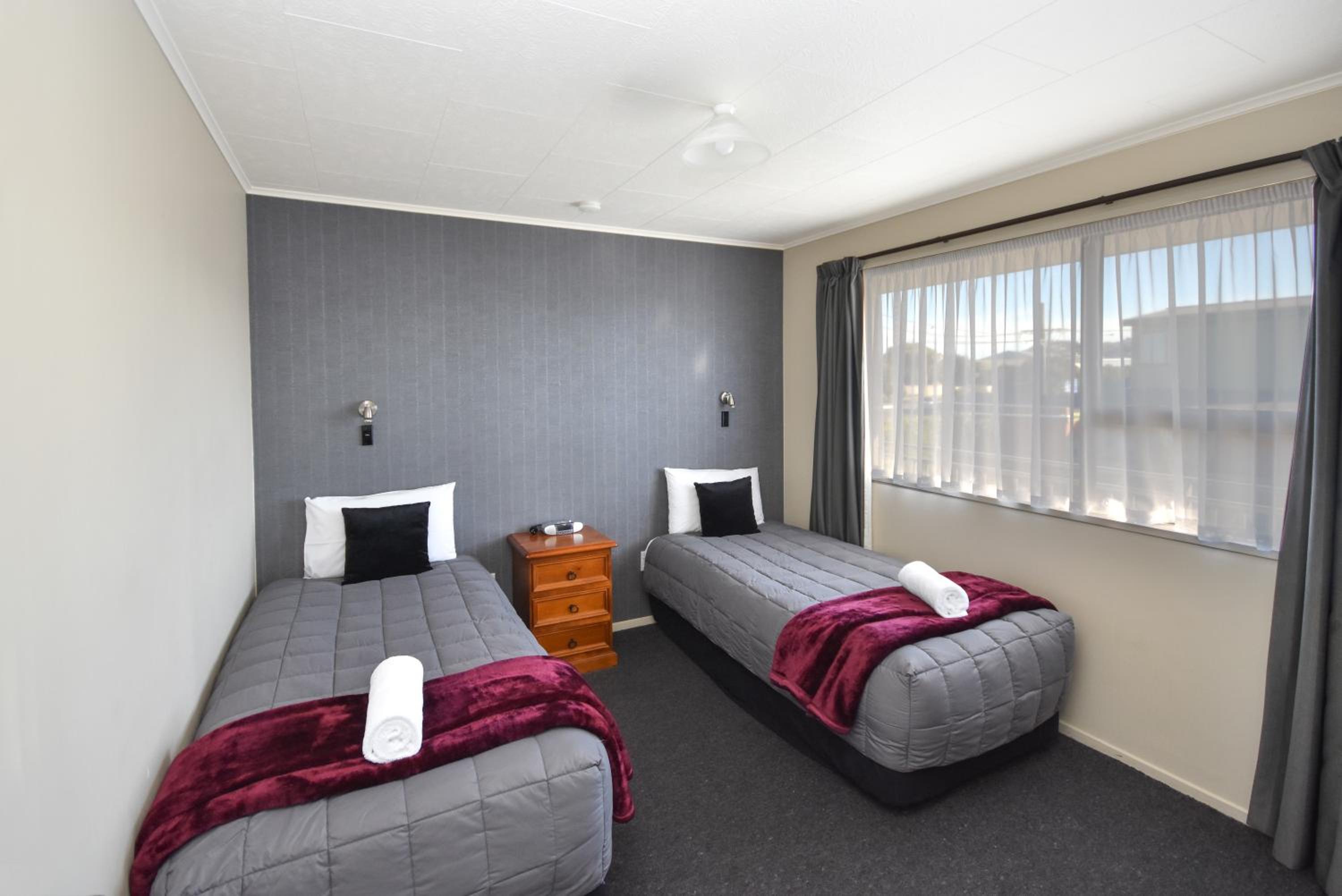 Two-Bedroom Apartment (6 Adults) - Photo 4