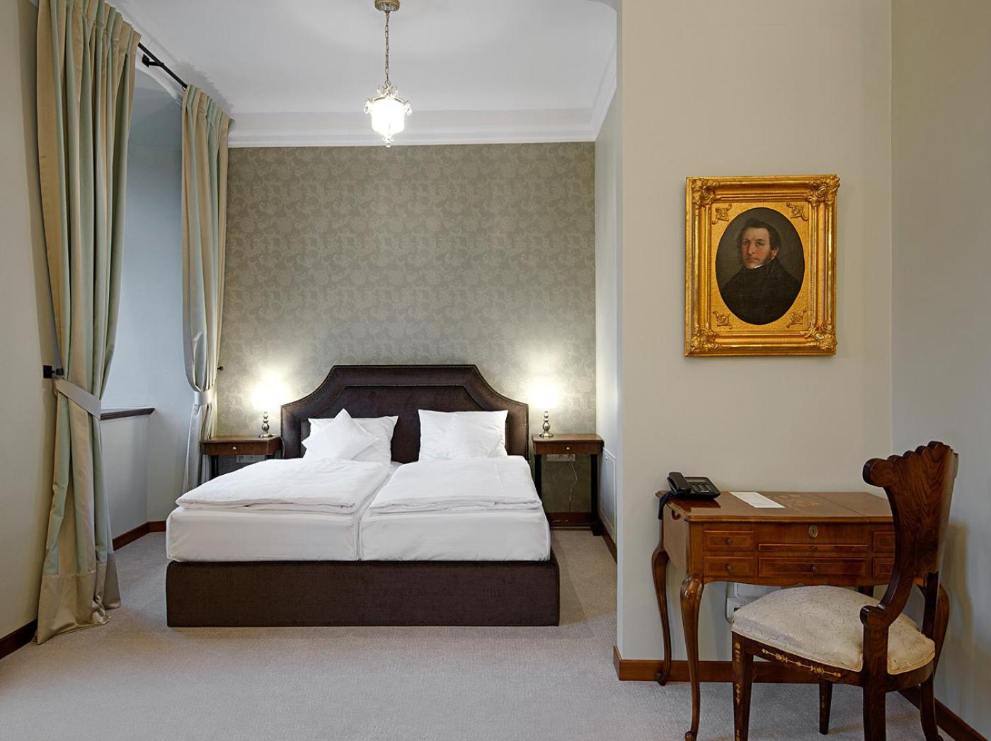 Junior Suite - Photo 13