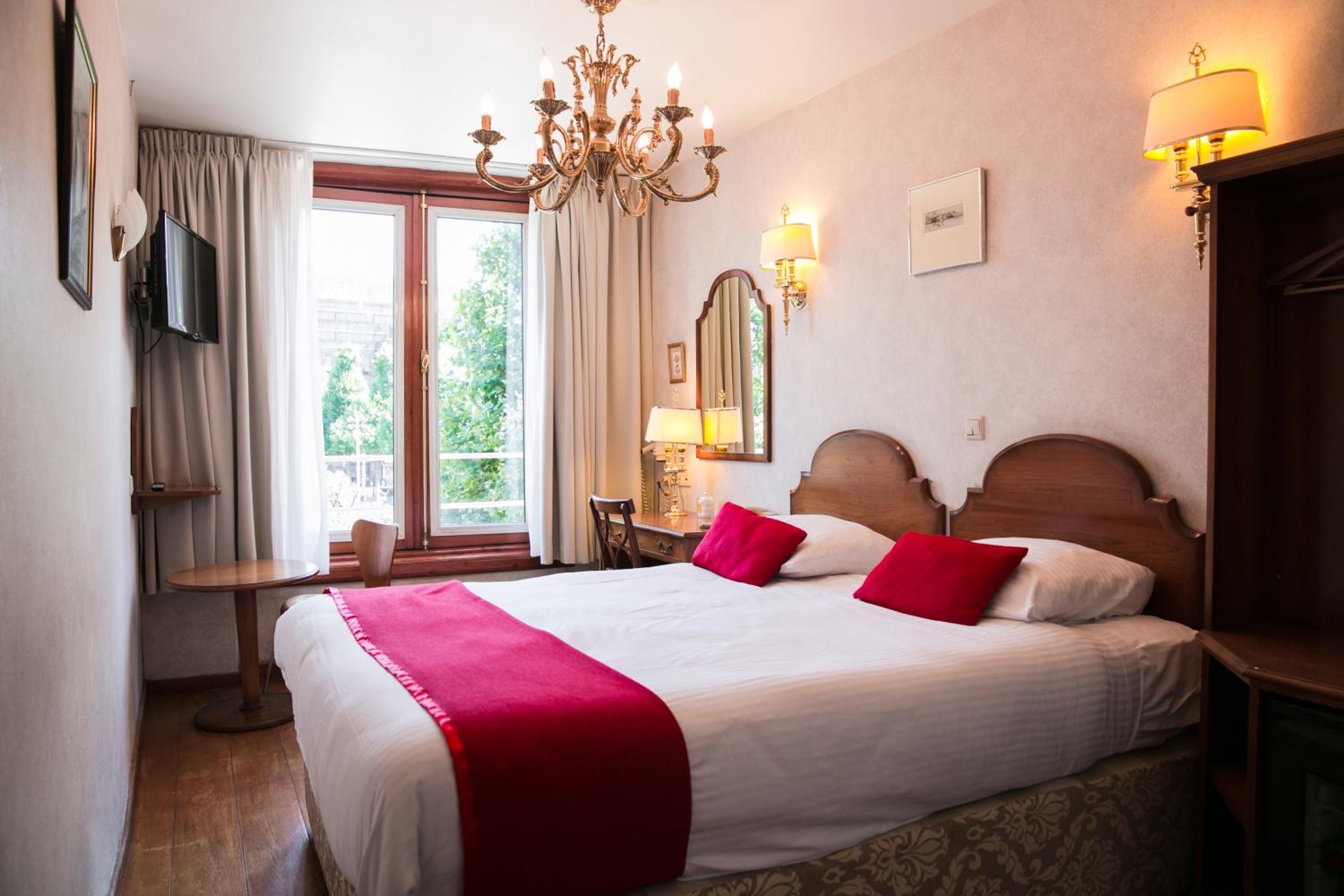 Double/Twin Comfort Room photo 2