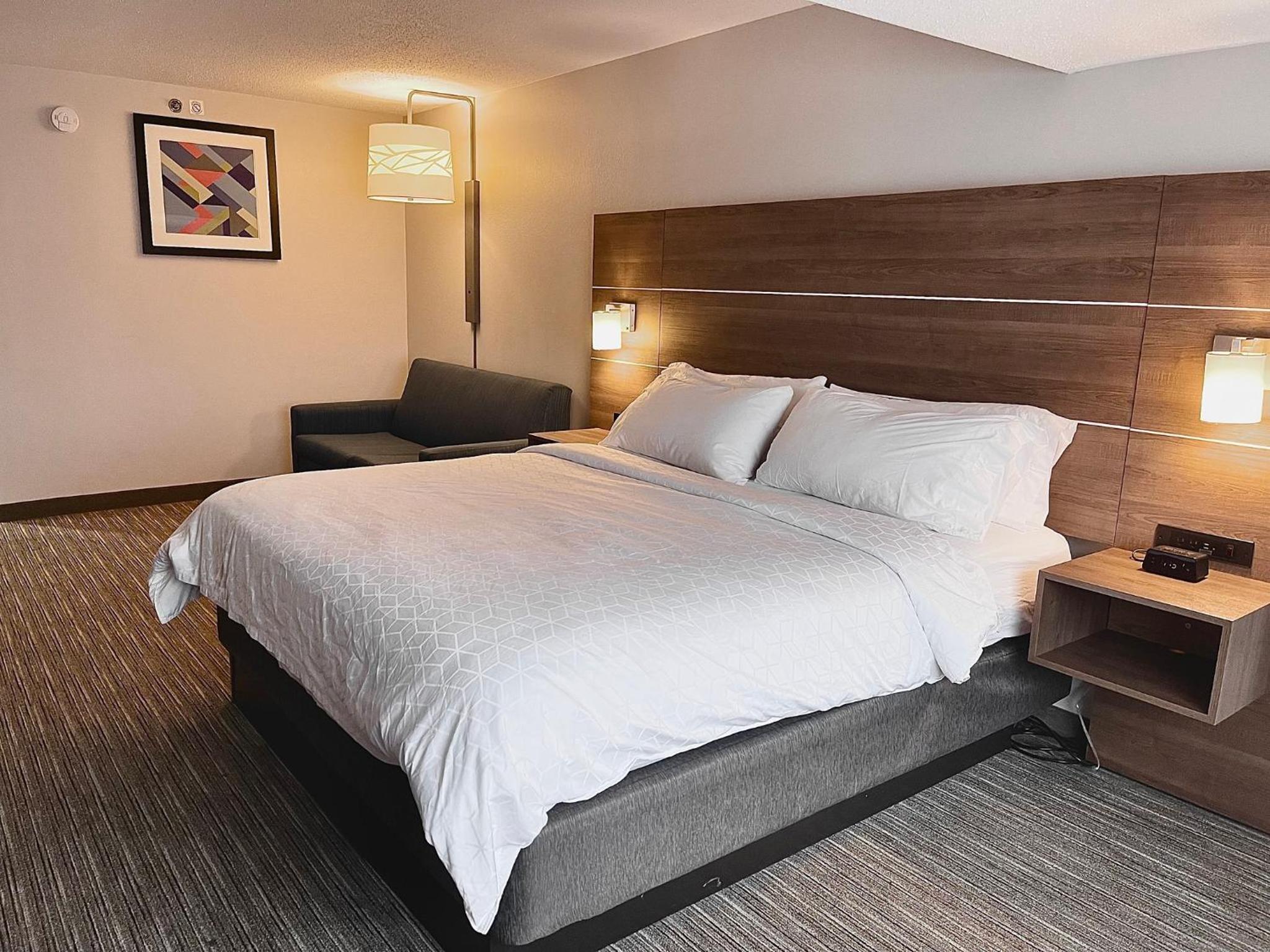 King Room with Sofa Bed