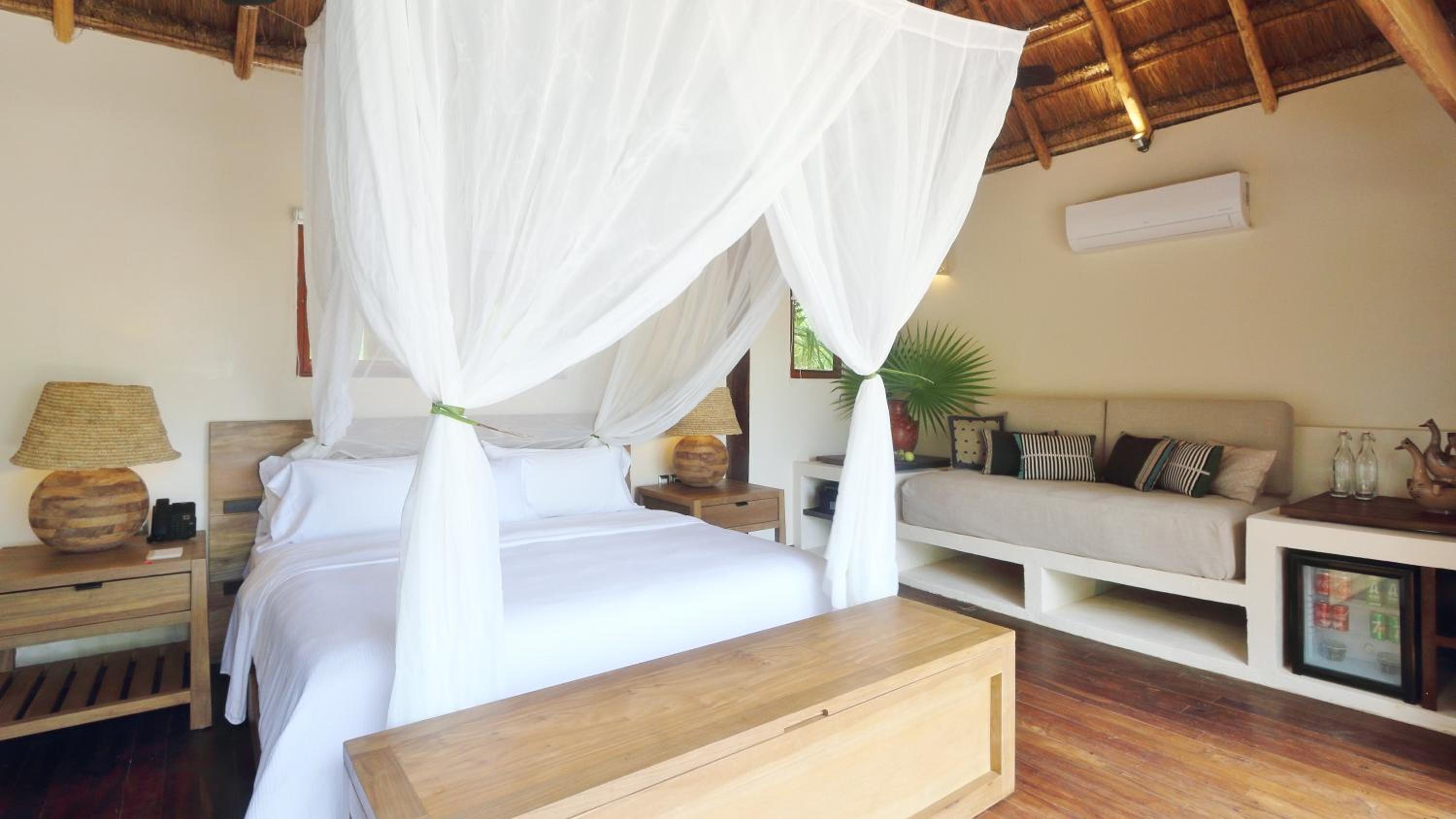 Villa - Beach Front