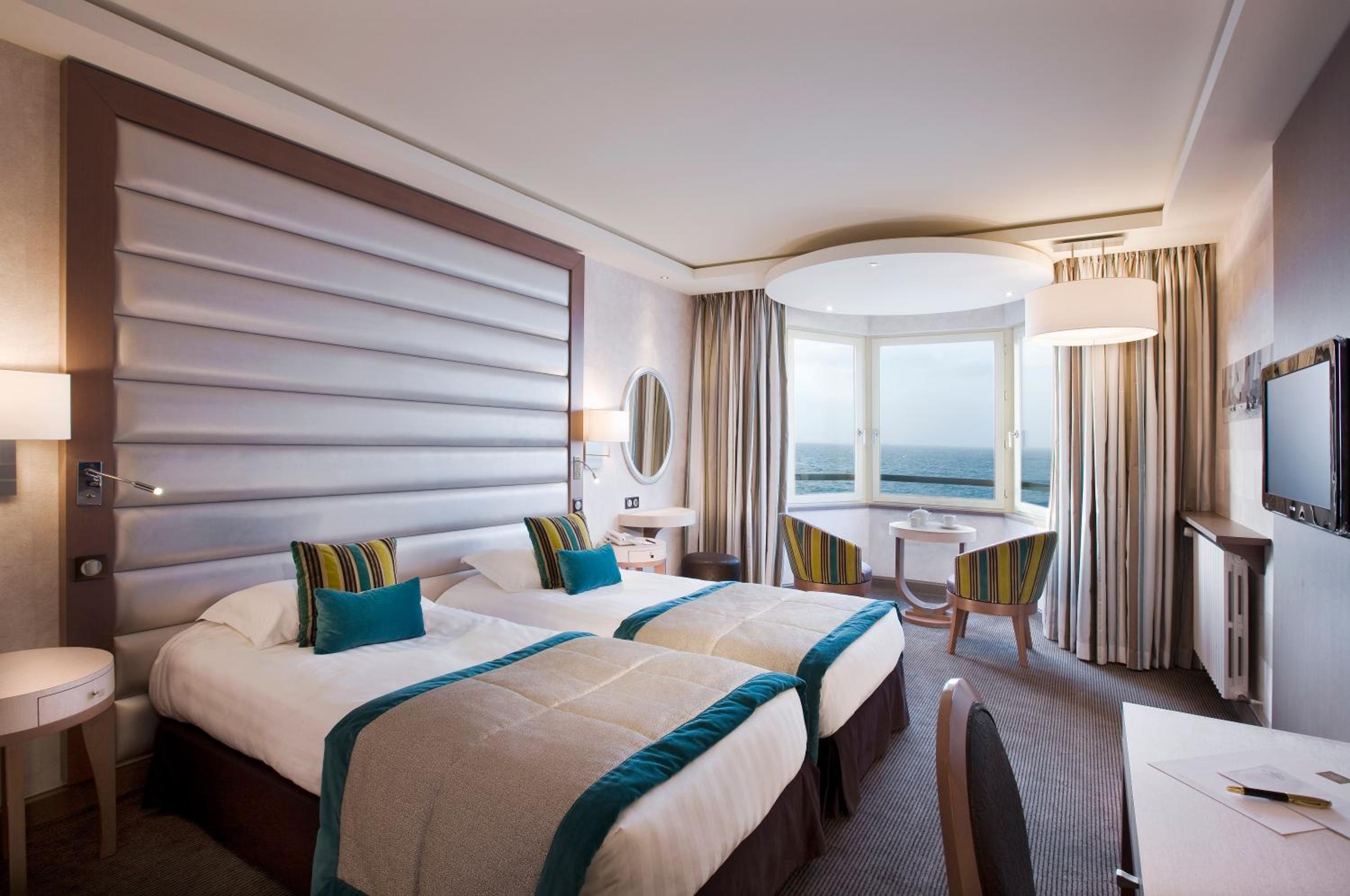 Grand Large Double Room with Sea View - Photo 8