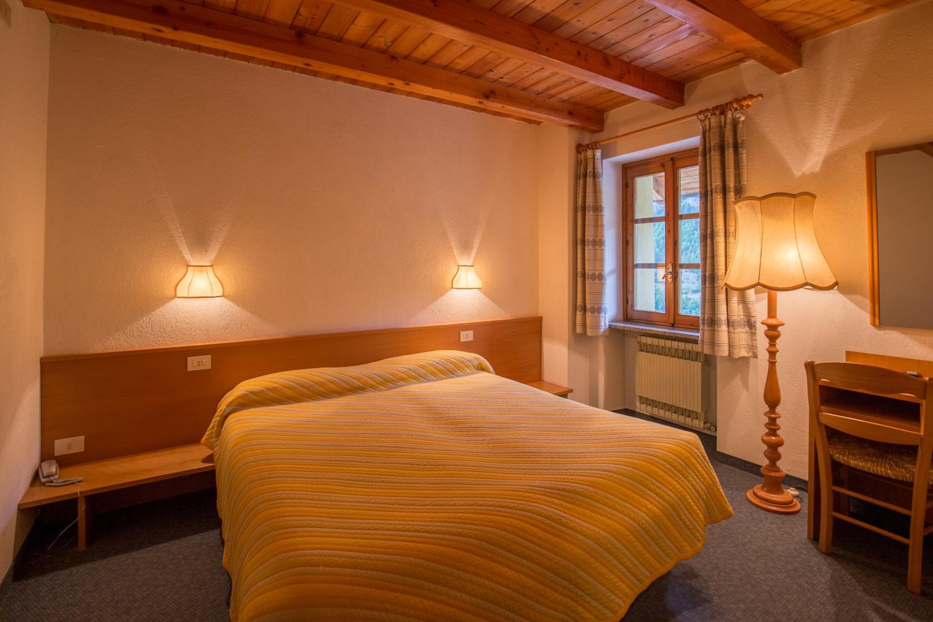 Basic Double Room - Photo 3